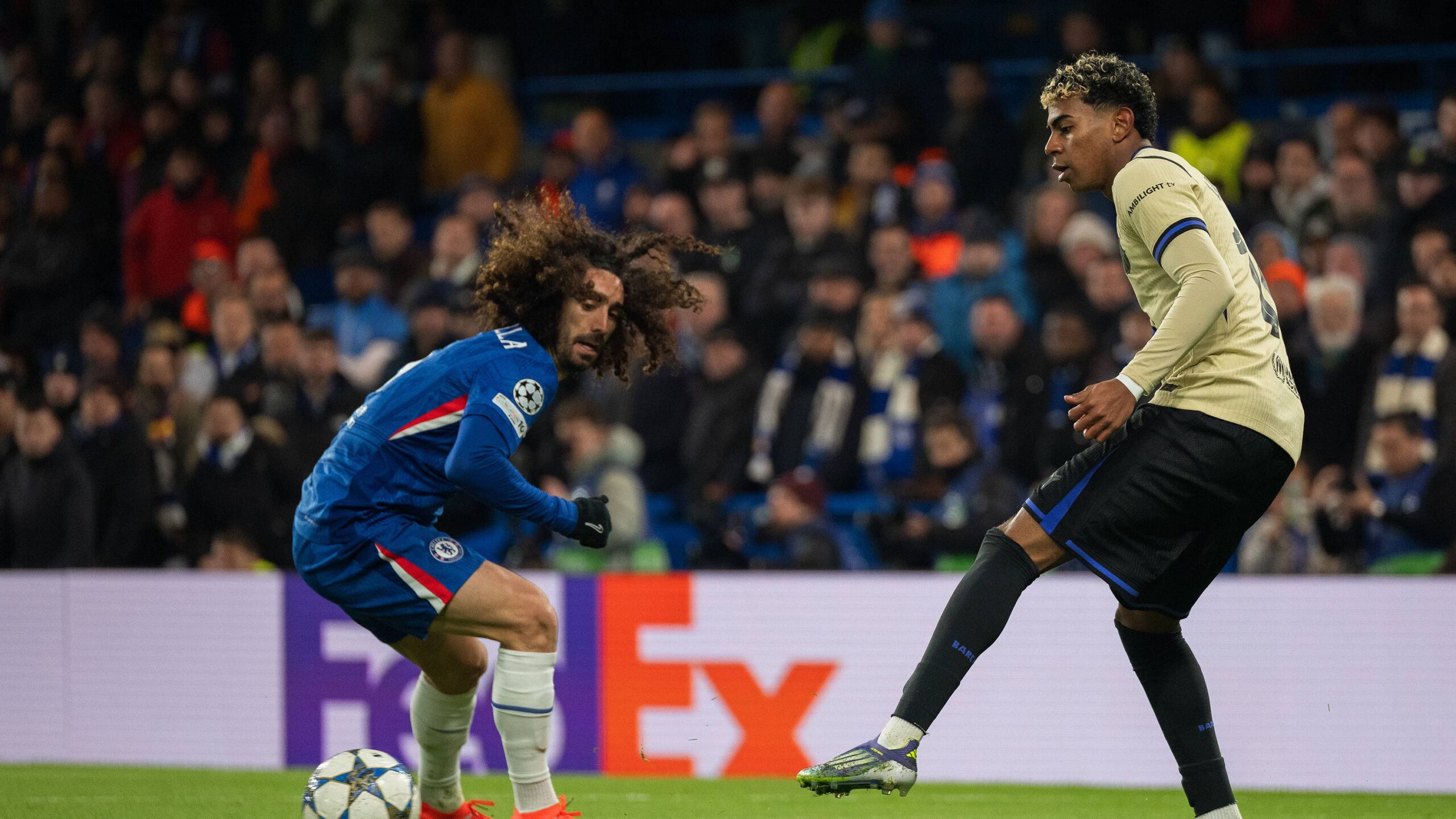 Yamal annullato da Cucurella