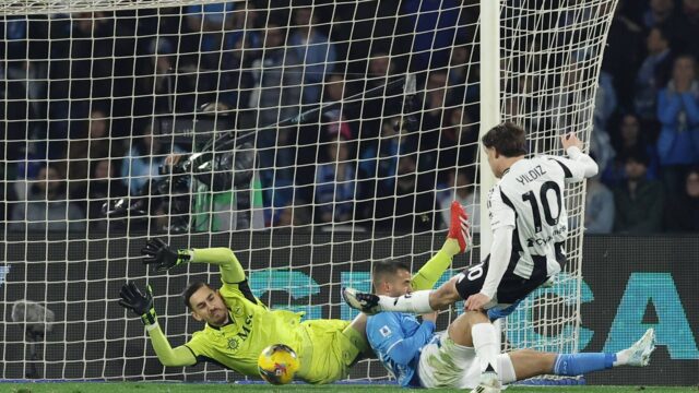 Yildiz in napoli Juventus