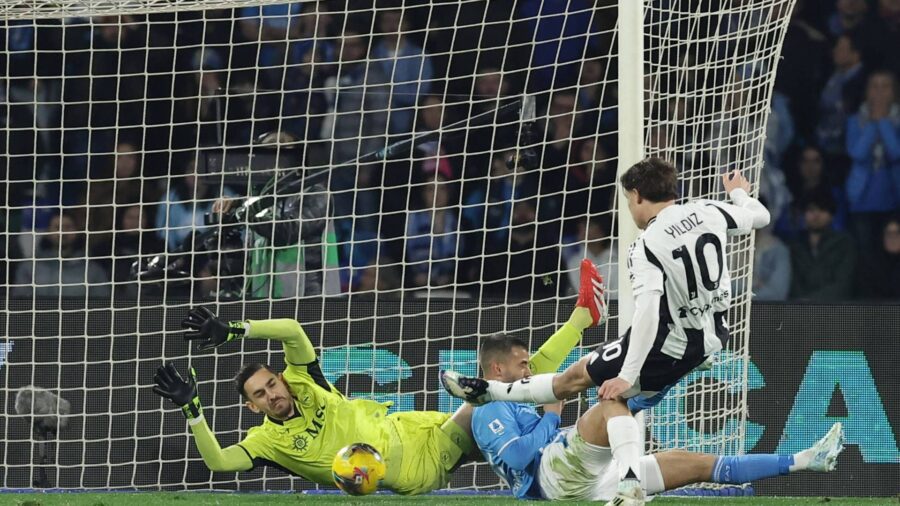 Yildiz in napoli Juventus