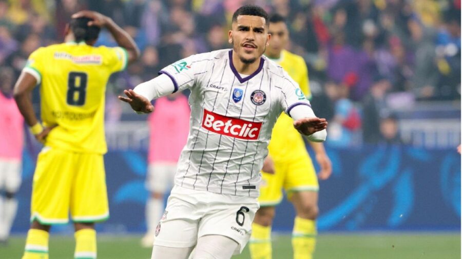 Zakaria aboukhlal attaccante del tolosa