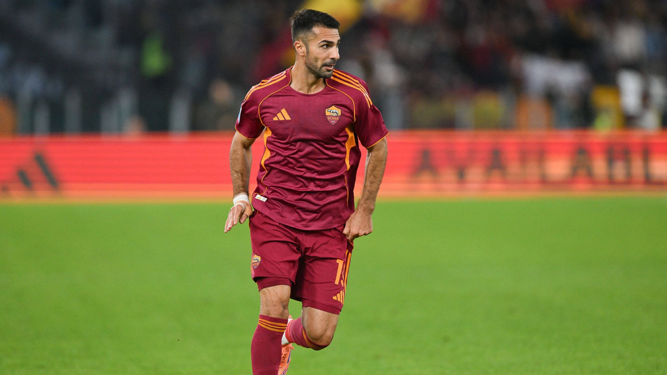 Zeki Celik, terzino turco in forza alla Roma