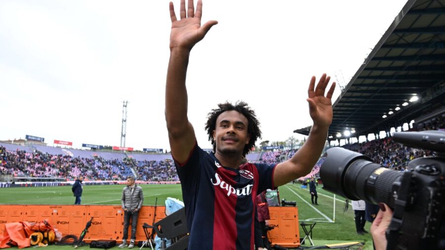 Zirkzee bologna saluta