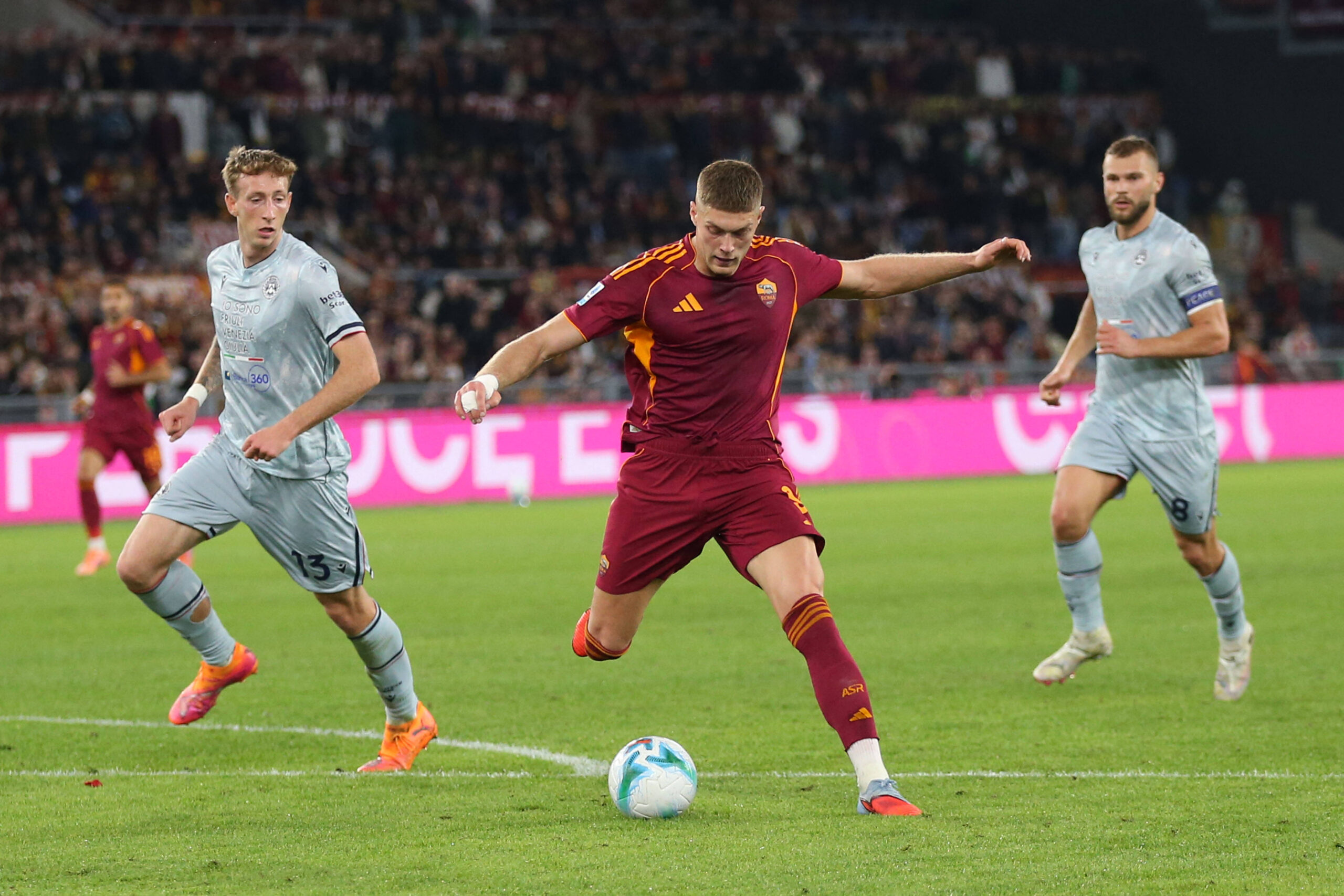 Dovbyk durante Roma-Udinese