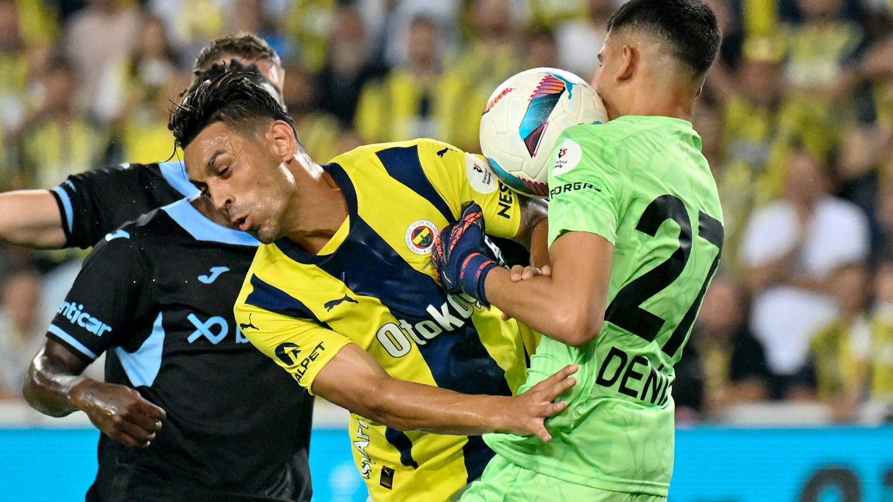 Deniz Donmezer 17 anni