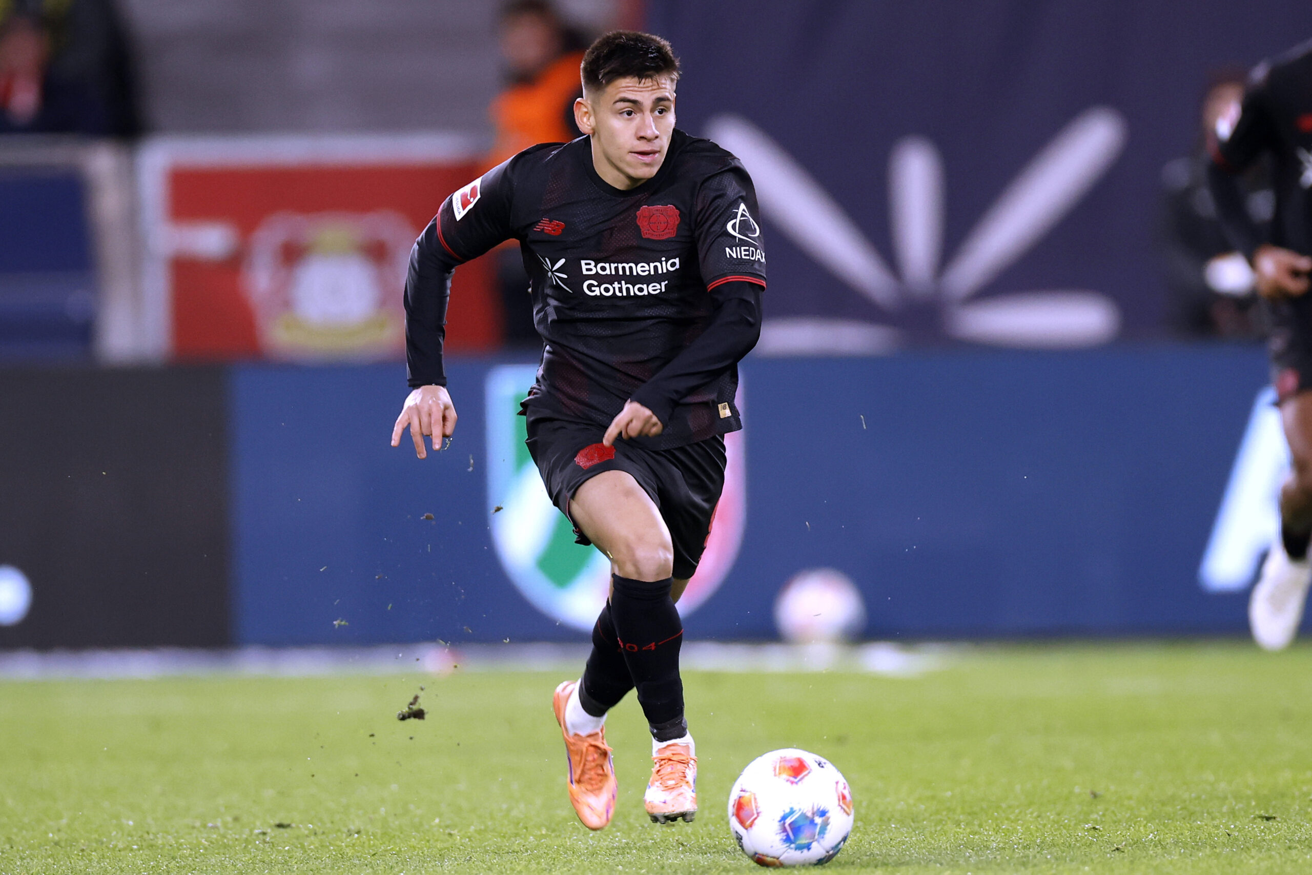 Echeverri con la maglia del Bayer Leverkusen