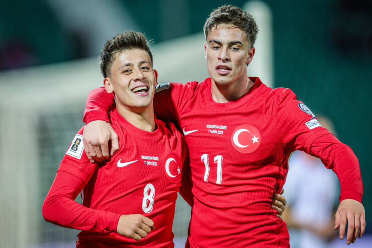 Guler e Yildiz con la Turchia