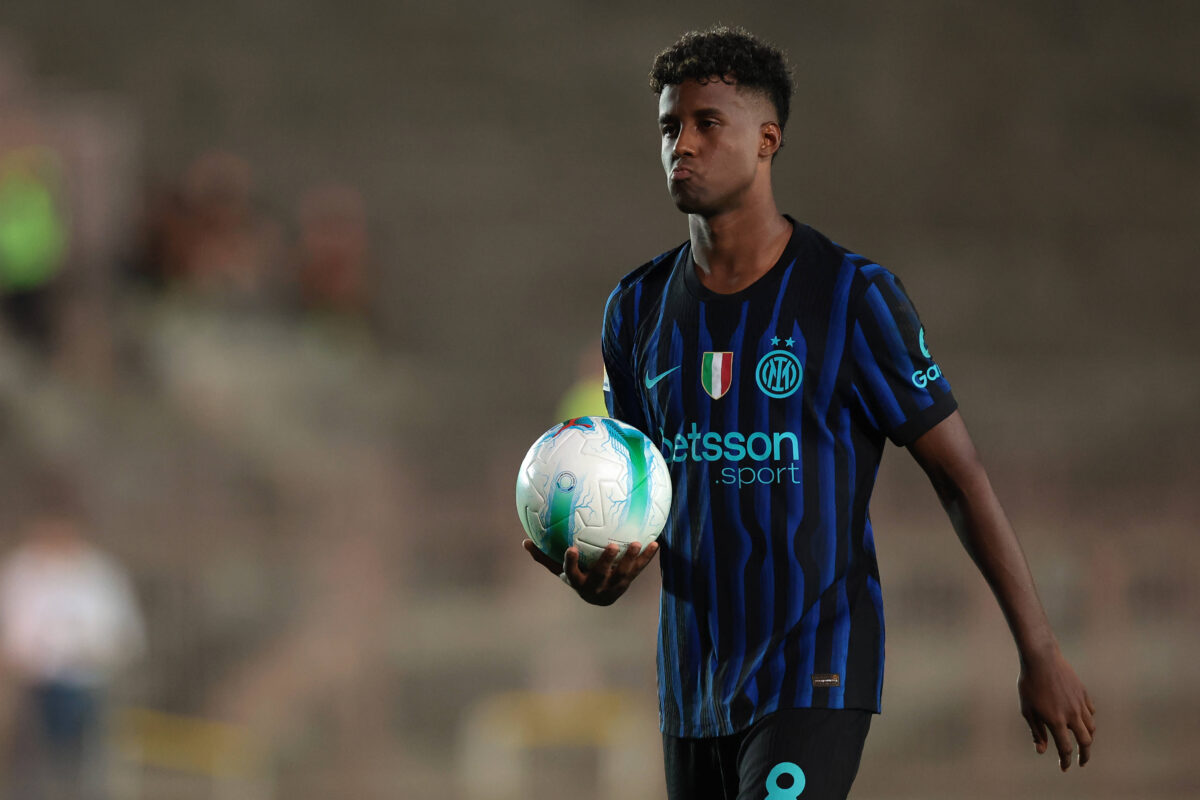 Dilan Zarate con il pallone in mano