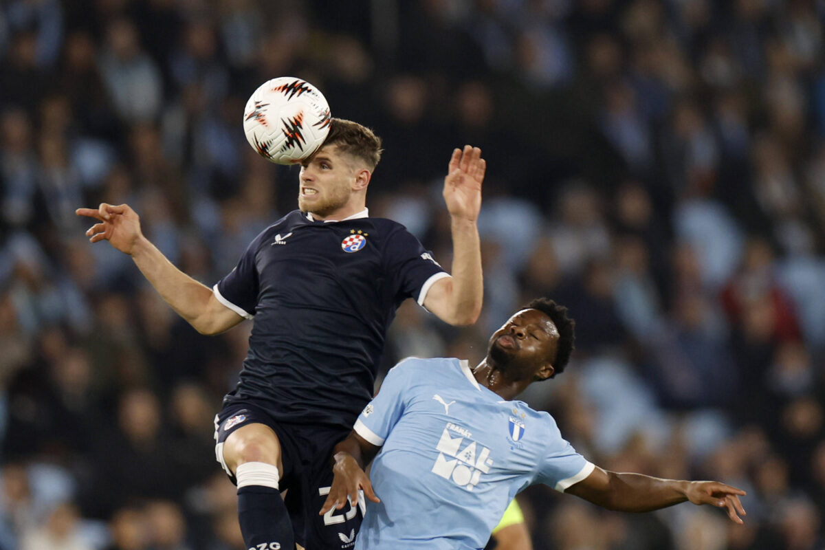 Valincic stacca di testa