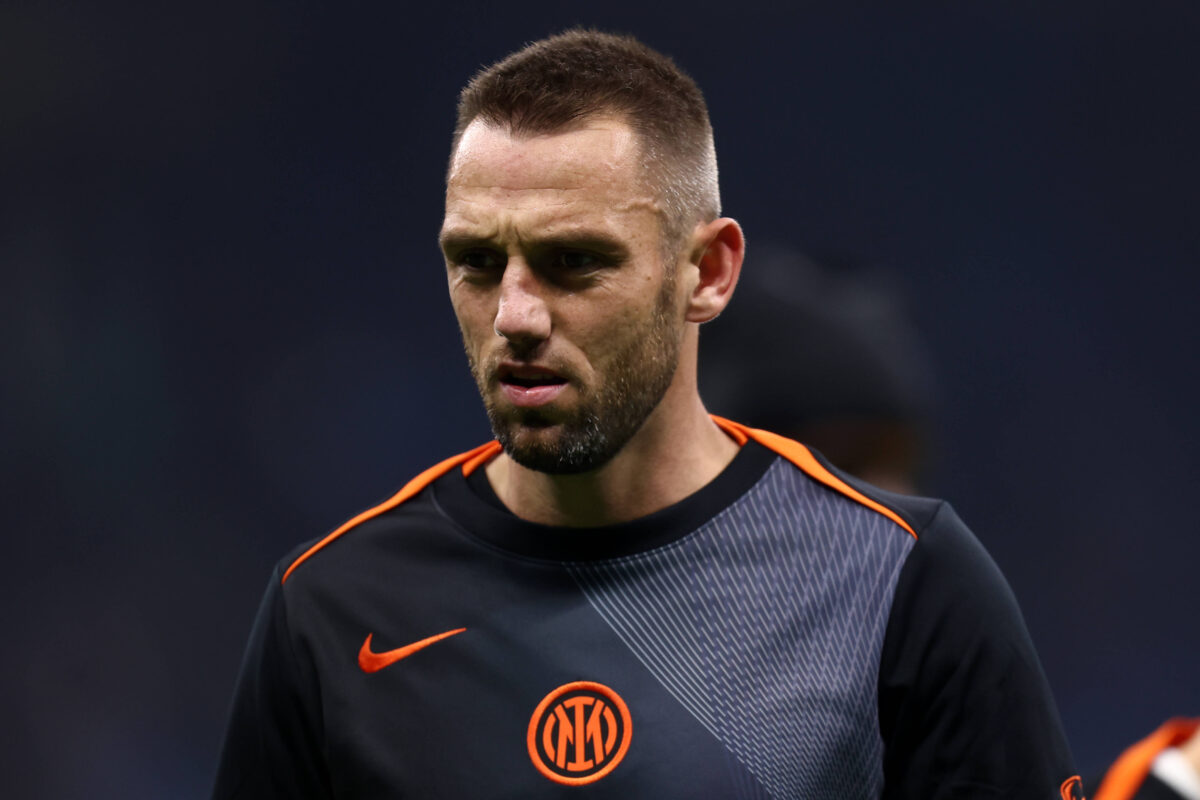 De Vrij durante il riscaldamento