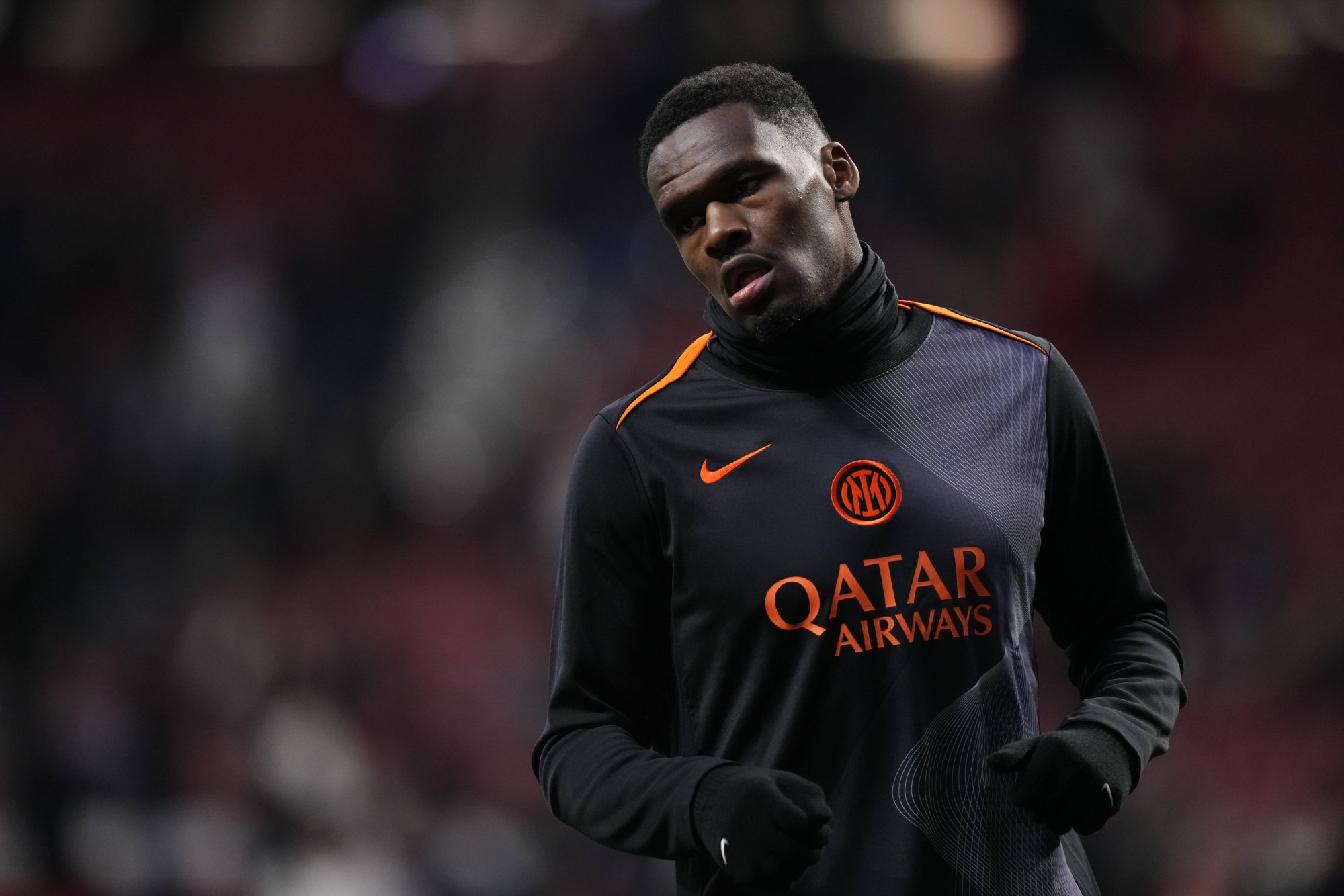 Bonny durante il riscaldamento