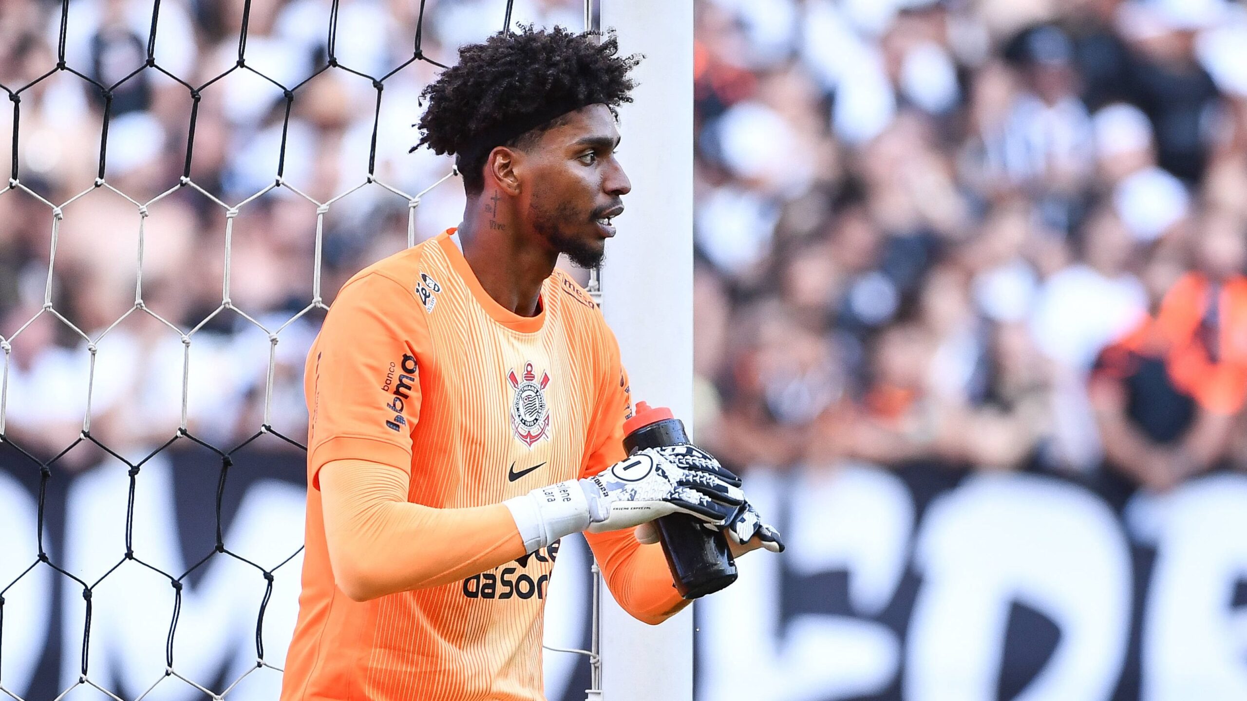 Milan, per il dopo Maignan piace Hugo Souza