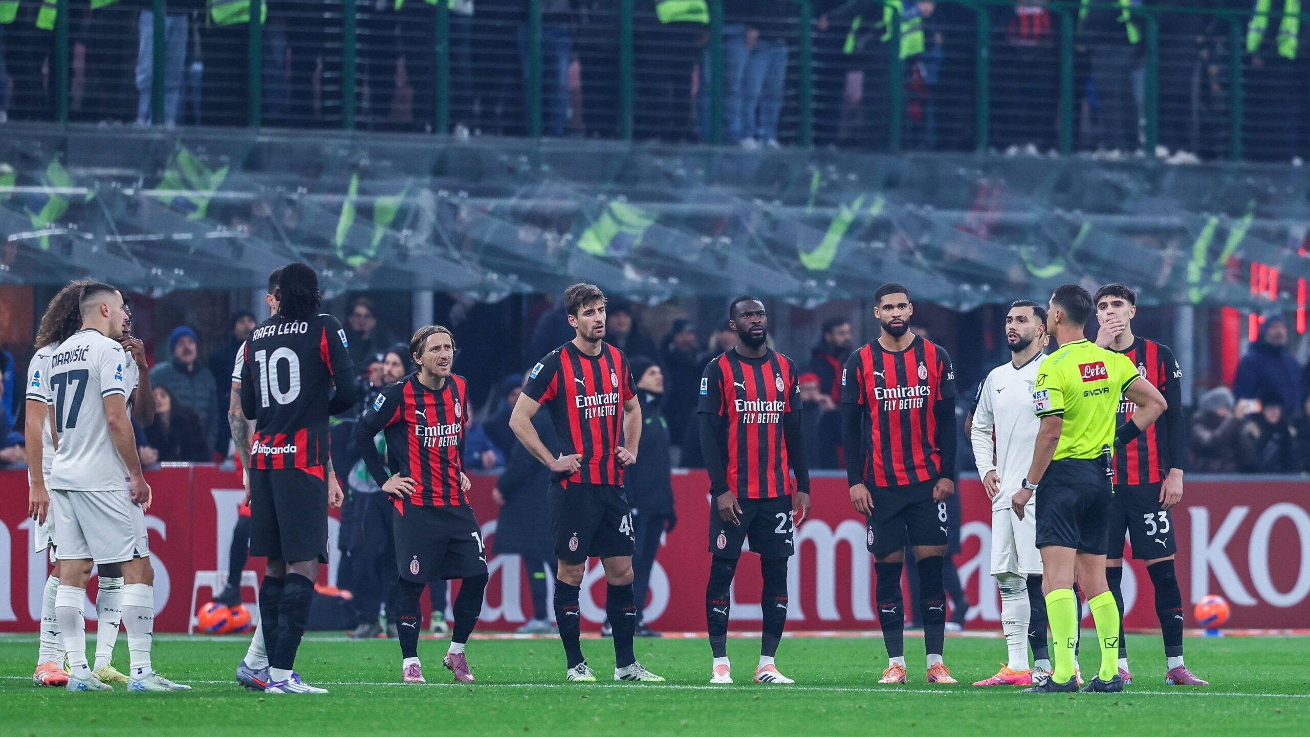 L'annuncio dell'arbitro Collu