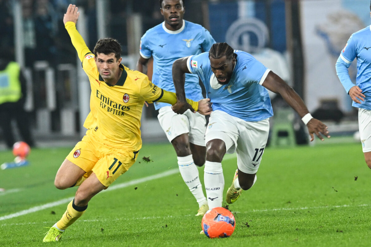 Nuno Tavares a duello con Pulisic