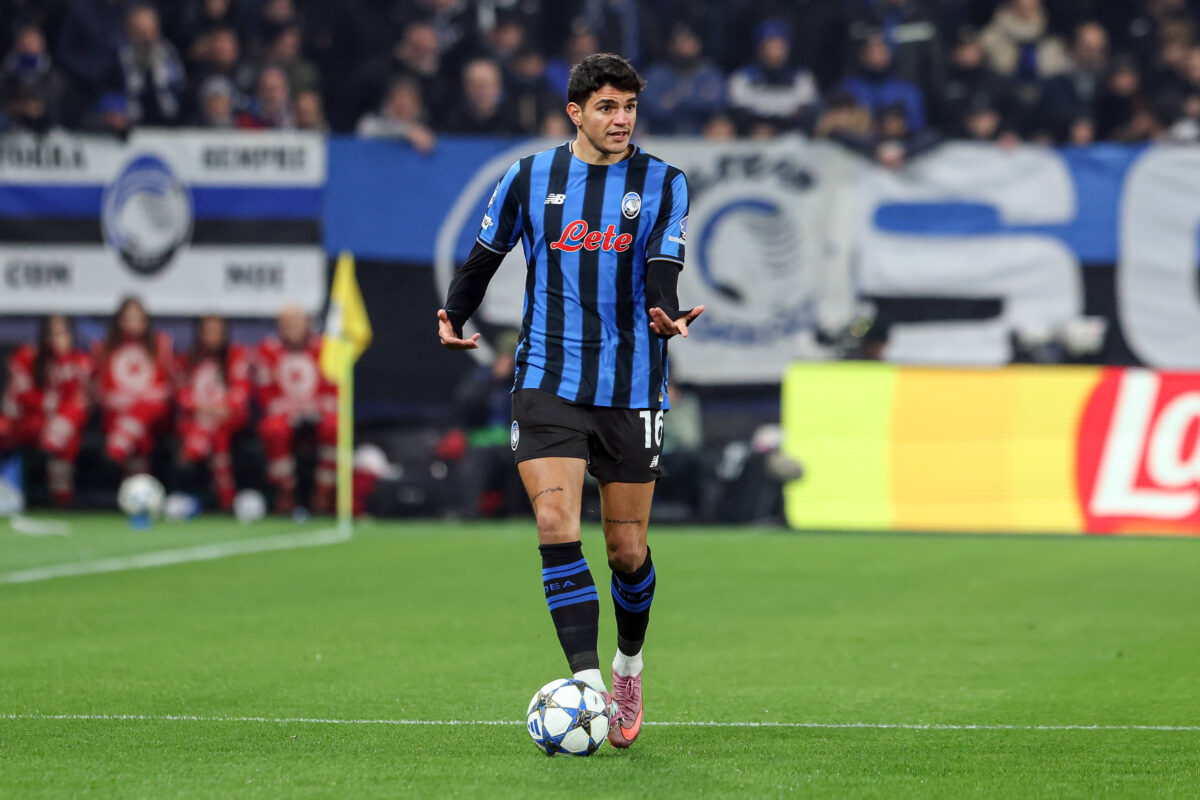 Raoul Bellanova palla al piede