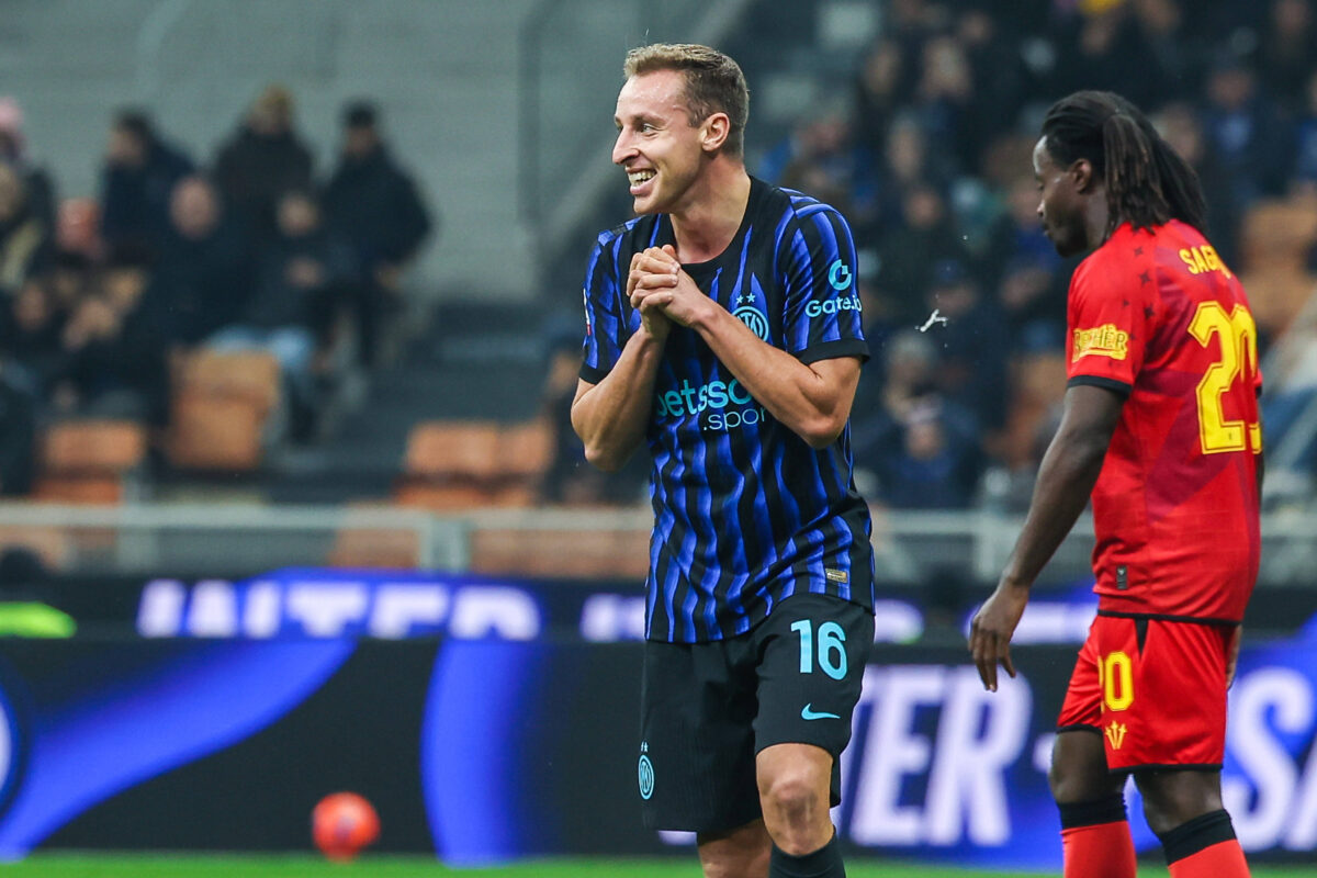 Davide Frattesi con la maglia dell'Inter