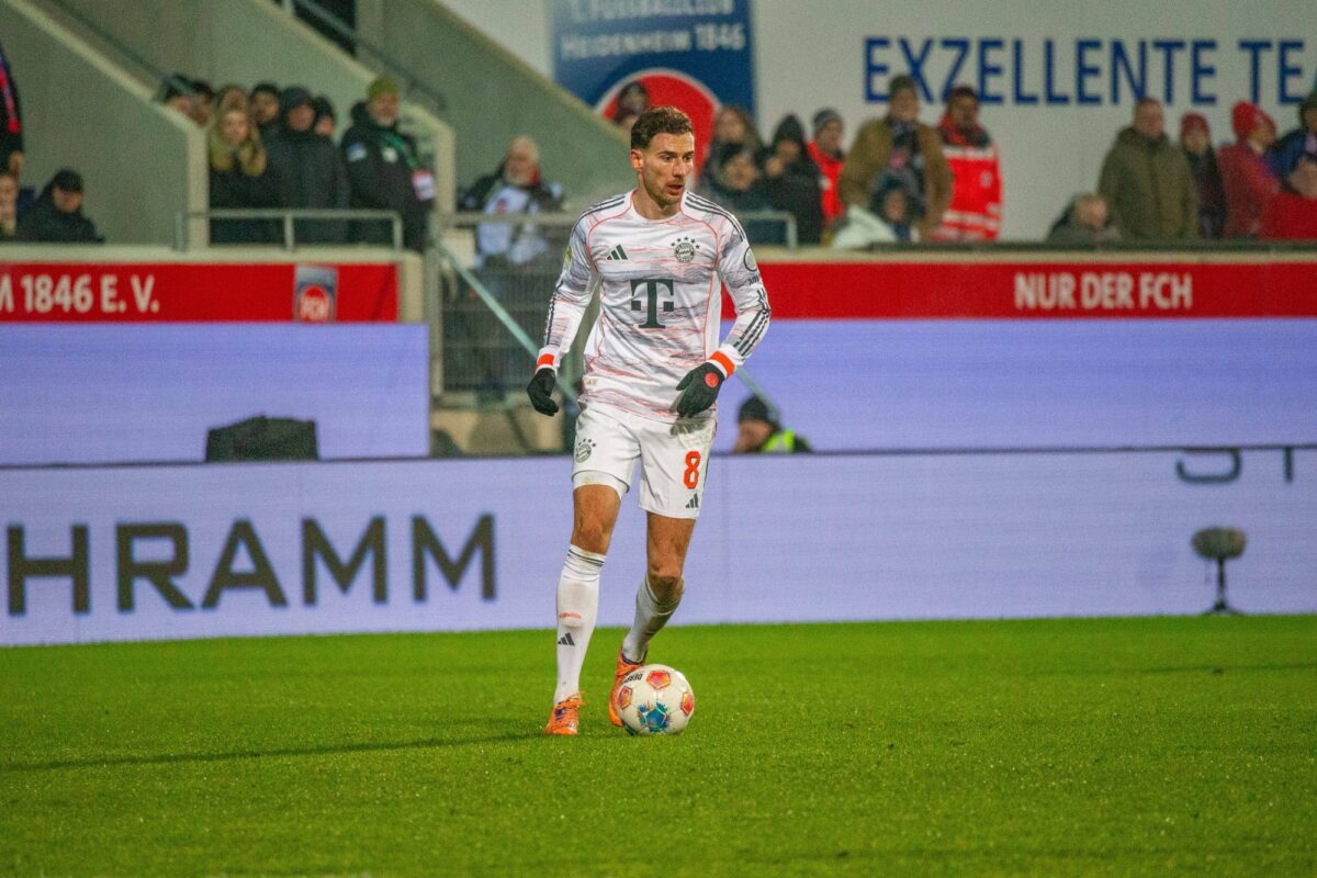 Leon Goretzka palla al piede