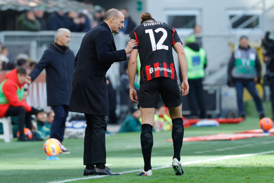 Allegri a colloquio con Rabiot