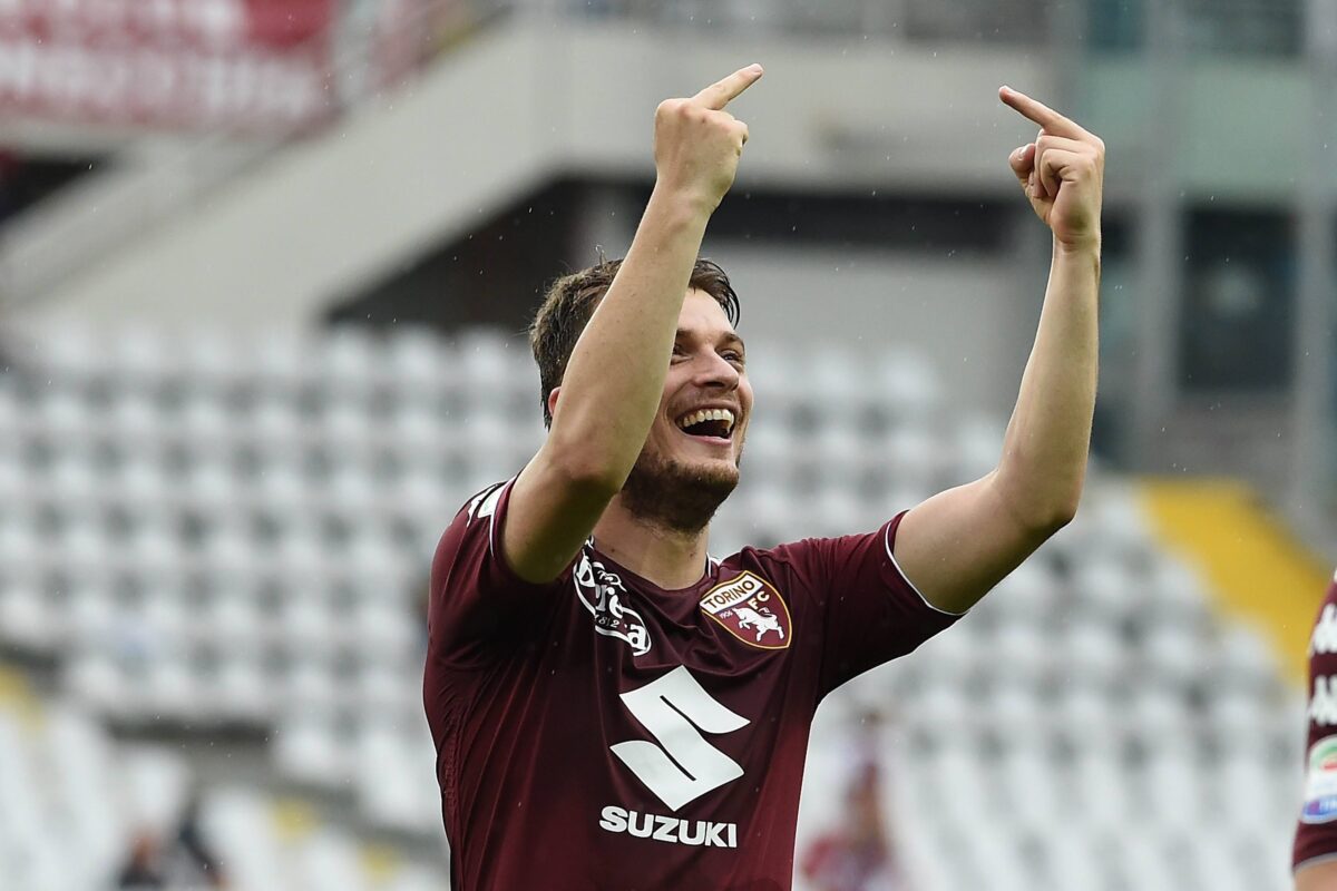Adem Ljajic con la maglia del Torino