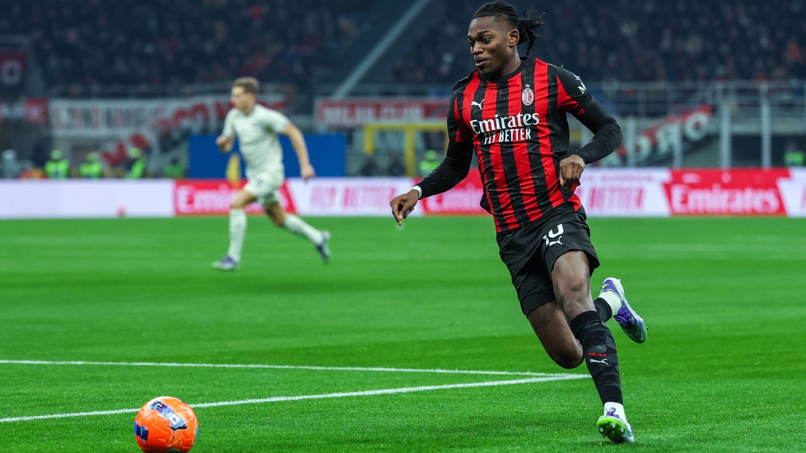 leao con la maglia del milan