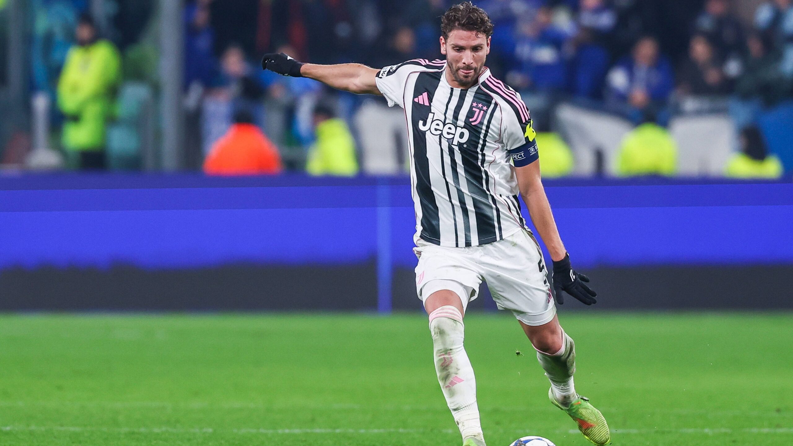 locatelli con la maglia della juve