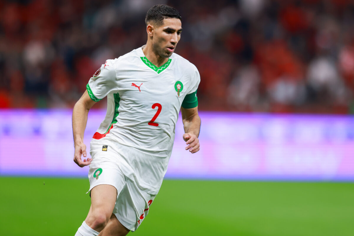 Hakimi con la maglia della nazionale marocchina