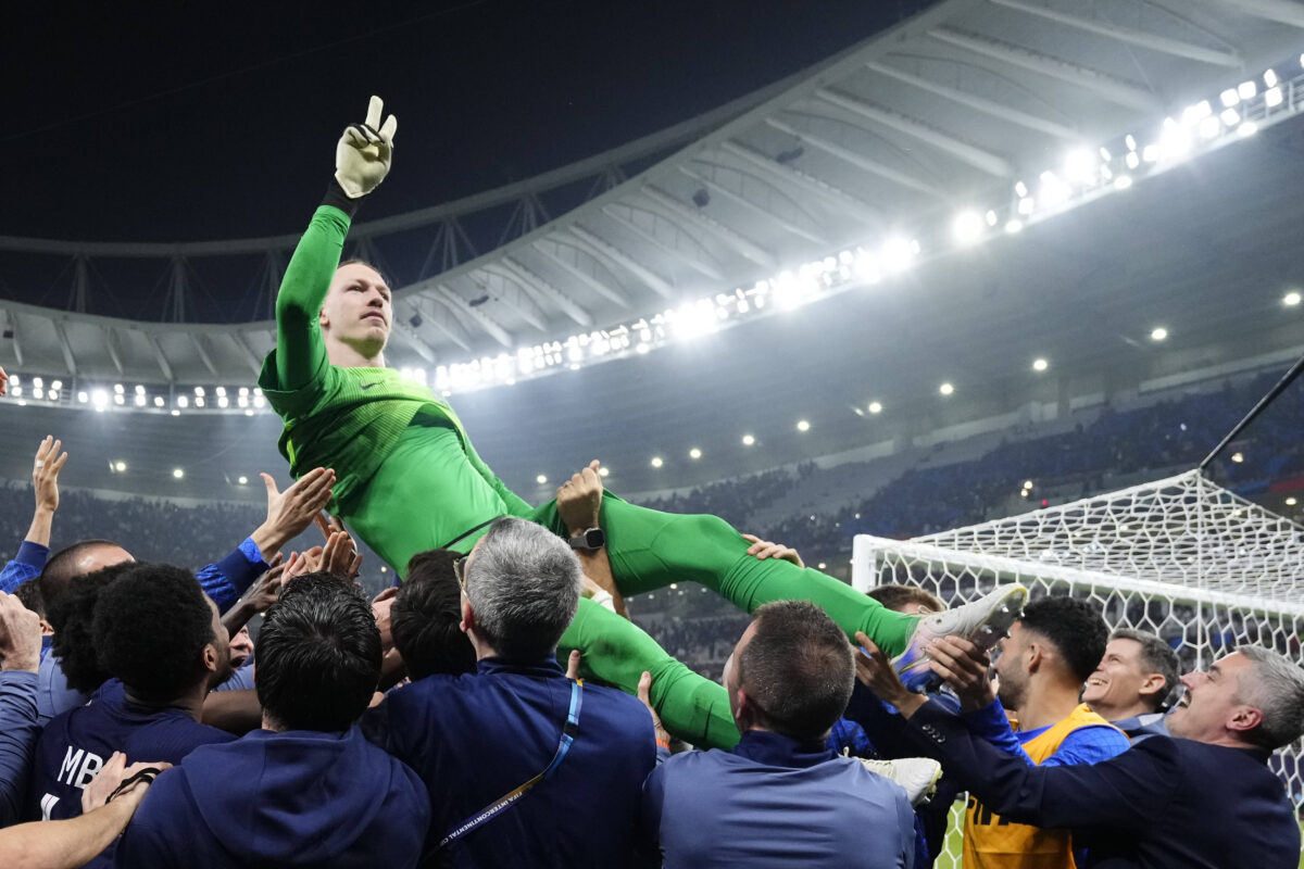safonov portiere Psg
