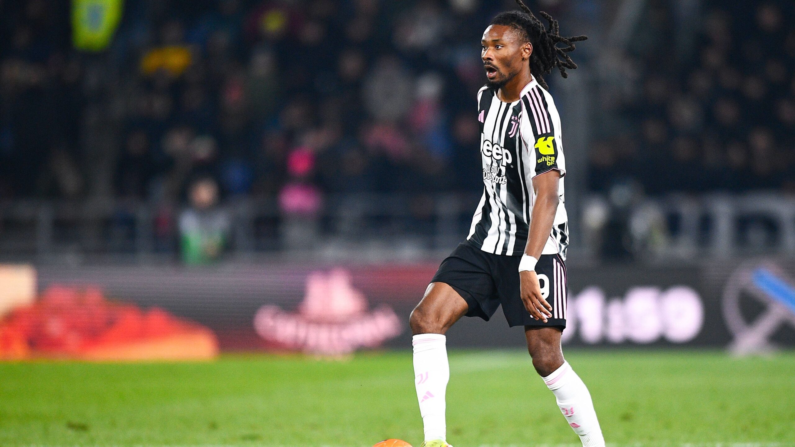 thuram resta alla juve