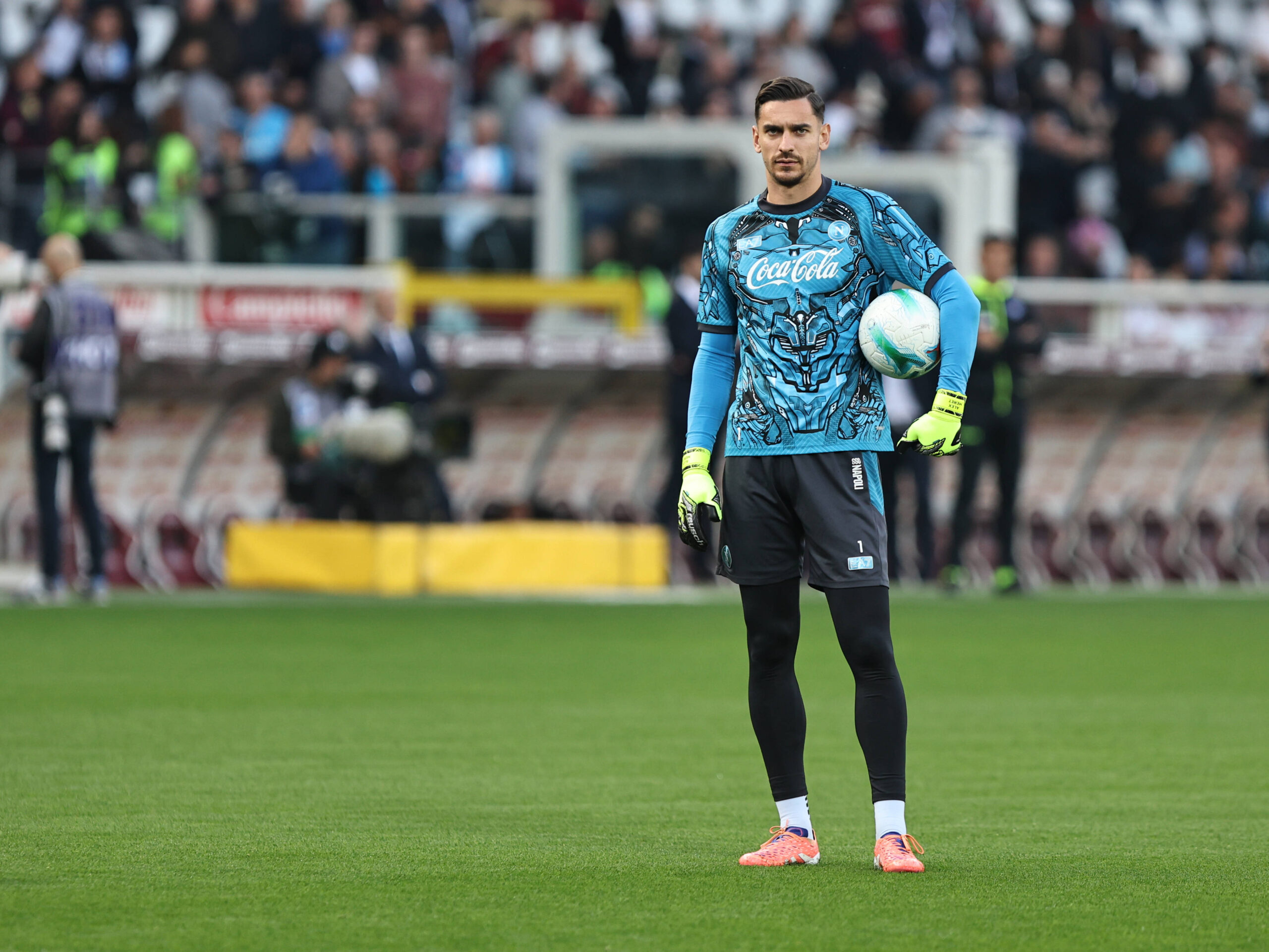 Meret prima del suo infortunio