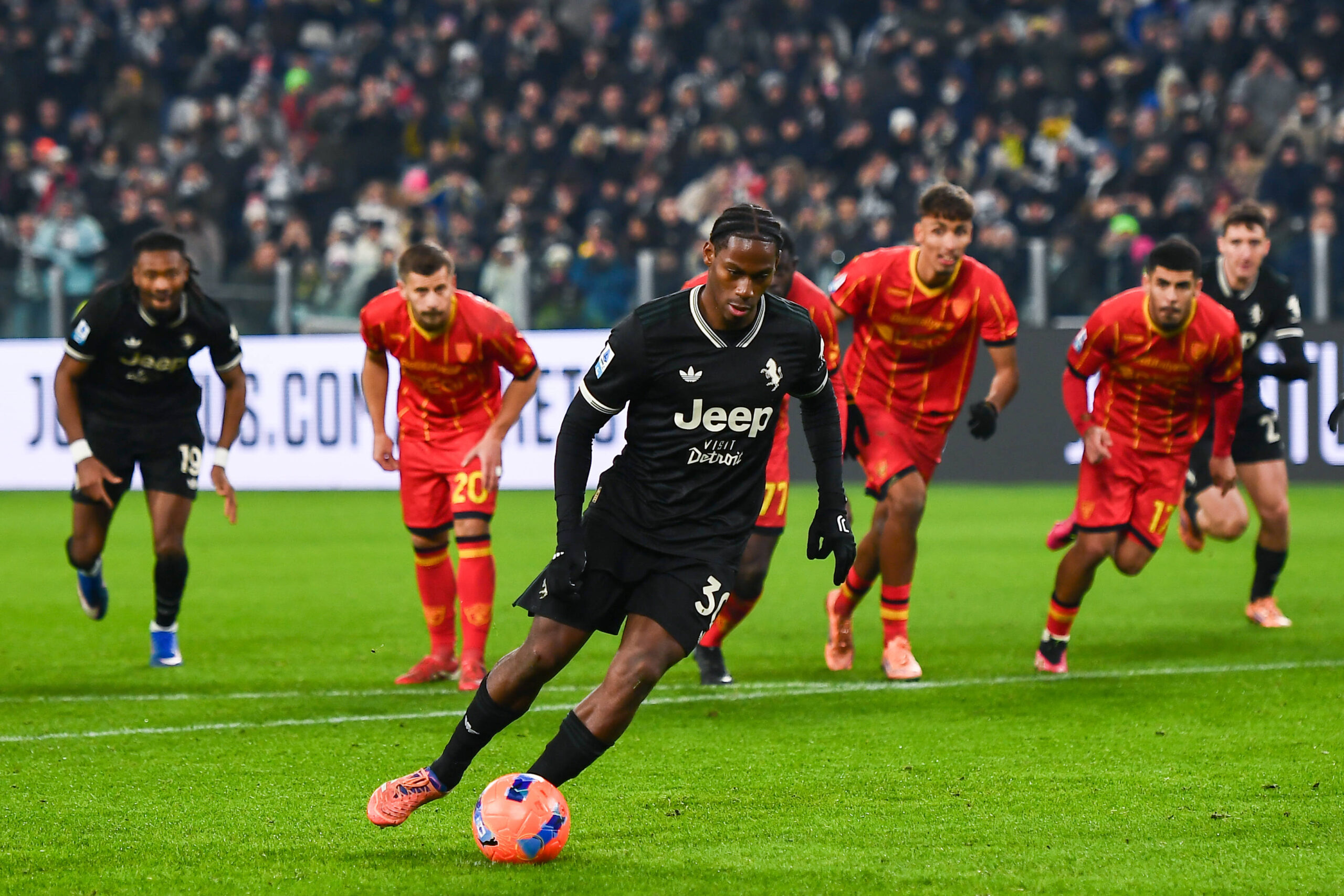 L'errore dal dischetto di David in Juventus-Lecce