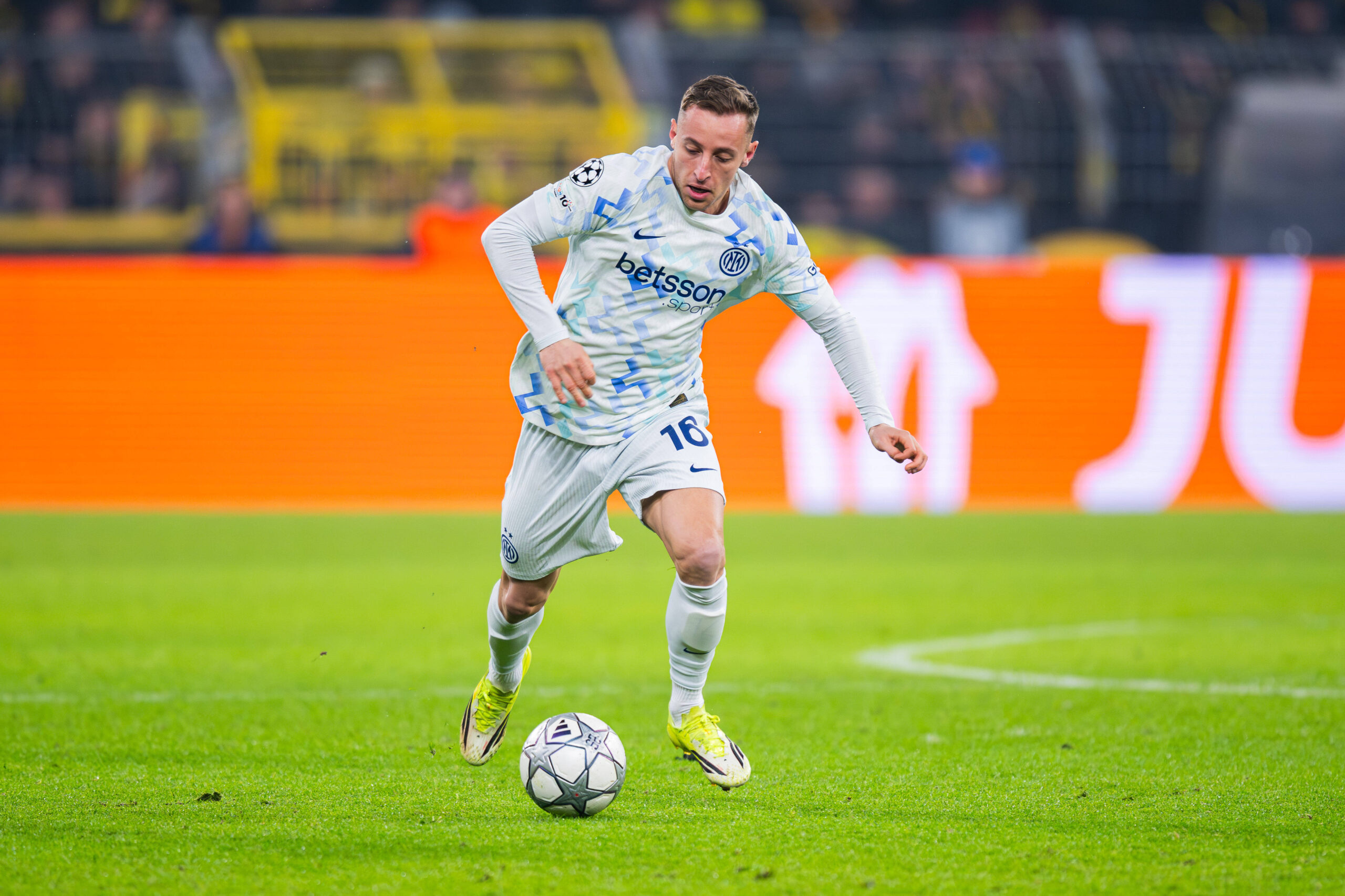 Frattesi al centro di operazioni di mercato