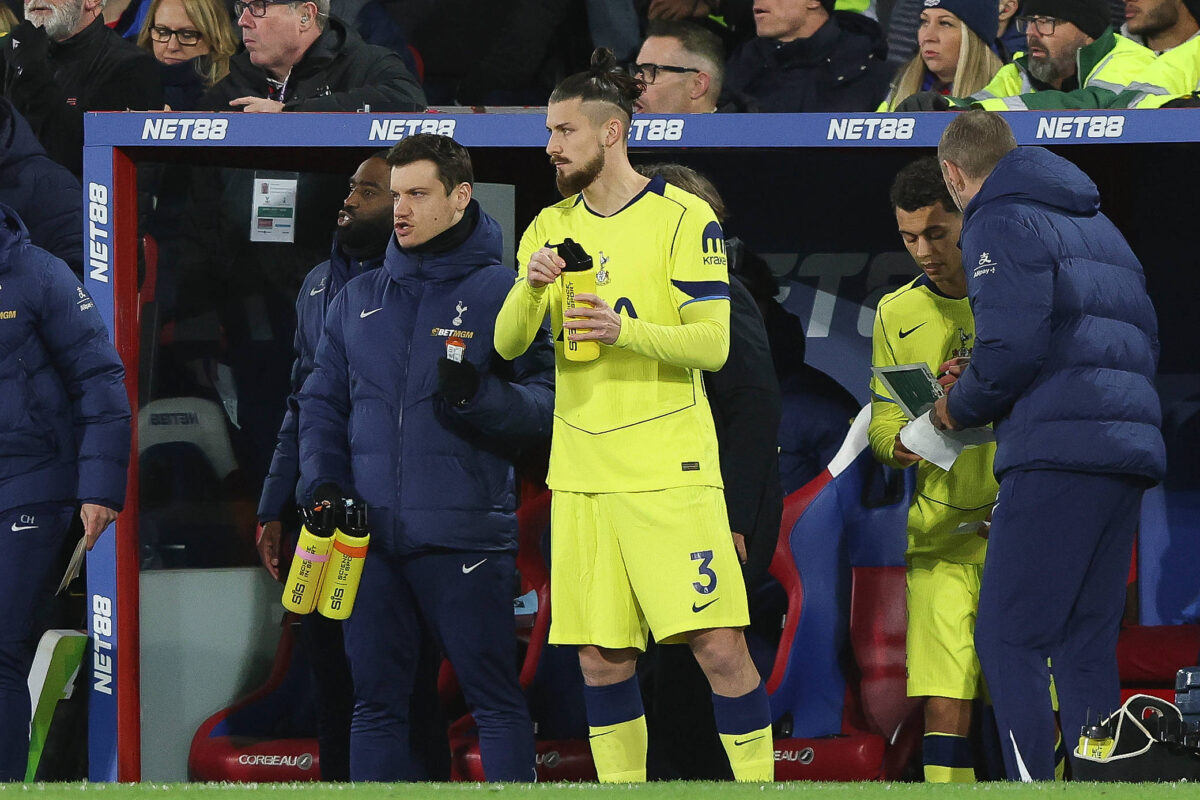 Radu Dragusin, terza stagione con la maglia del Tottenham