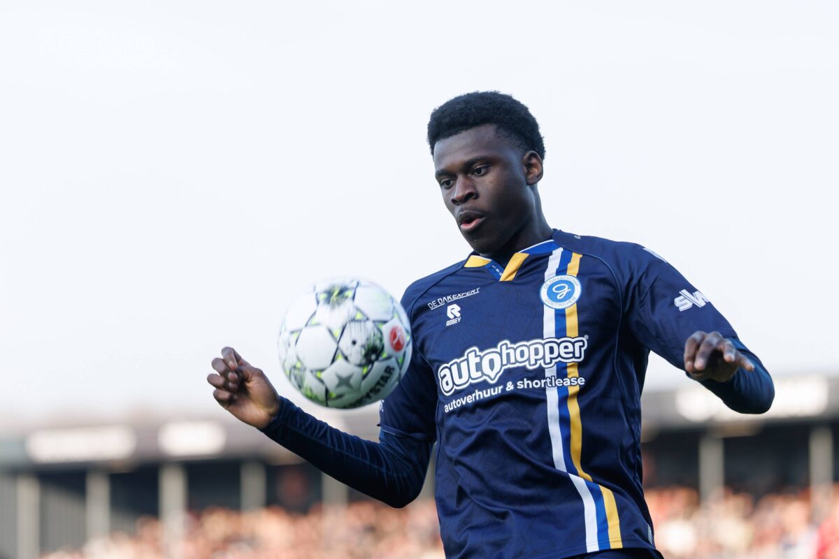 Othniel Raterink con la maglia del De Graafschap