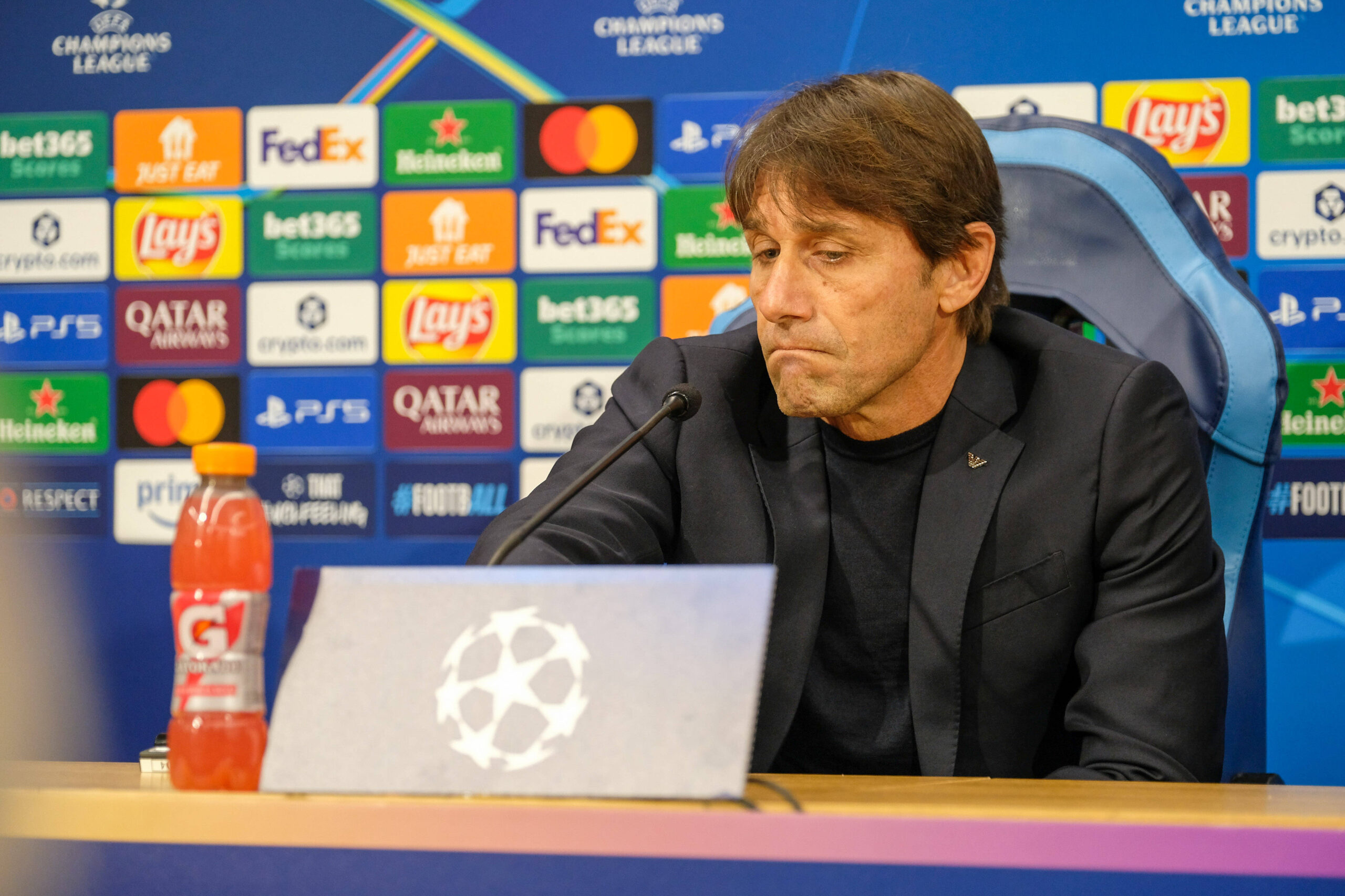 Antonio Conte in conferenza stampa