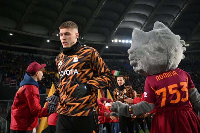 dovbik milan