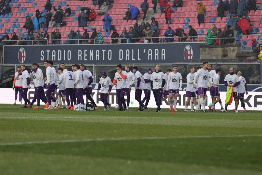 Minuto di silenzio prima di Bologna-Fiorentina