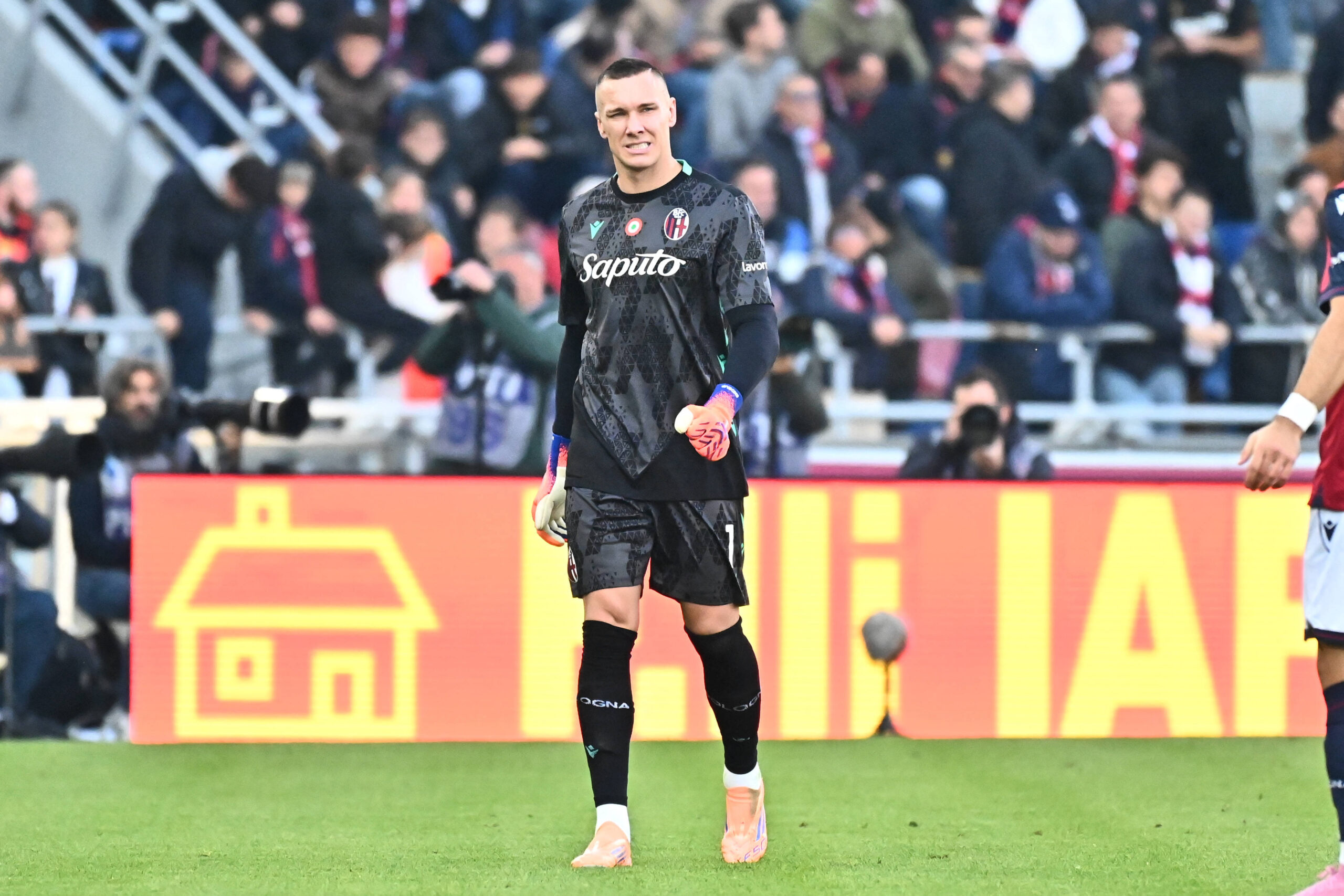 Lukasz Skorupski, 14 presenze in stagione