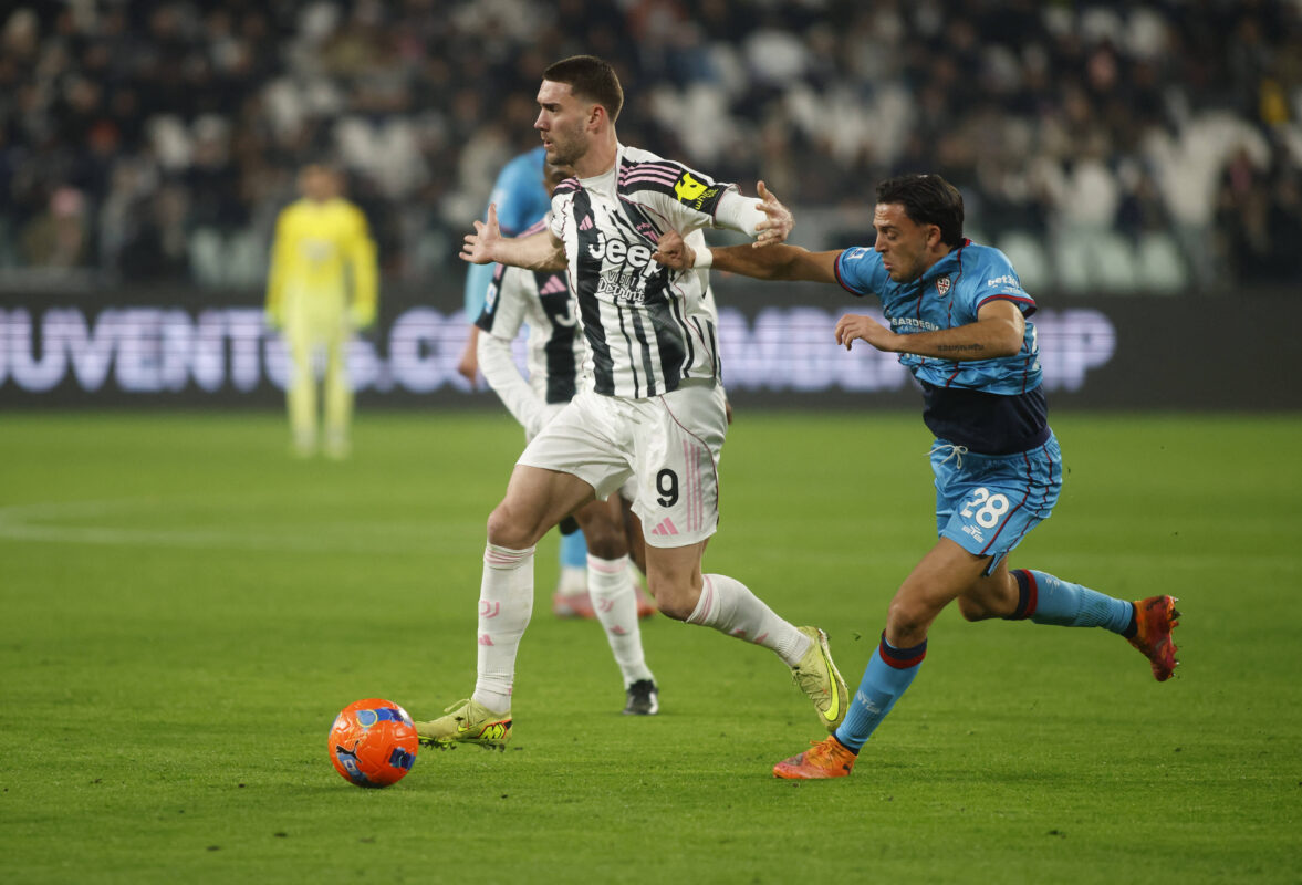 Vlahovic lascia la Juve 