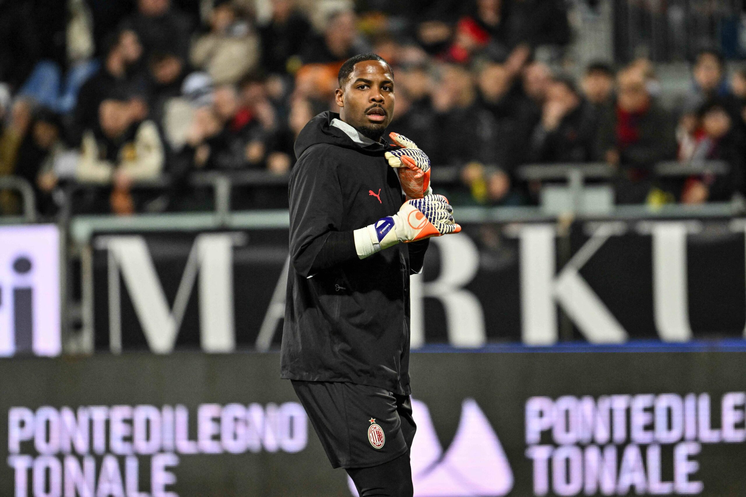 Maignan, quinta stagione con la maglia del Milan