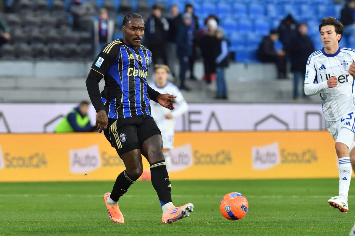 Nzola attaccante in uscita dal Pisa