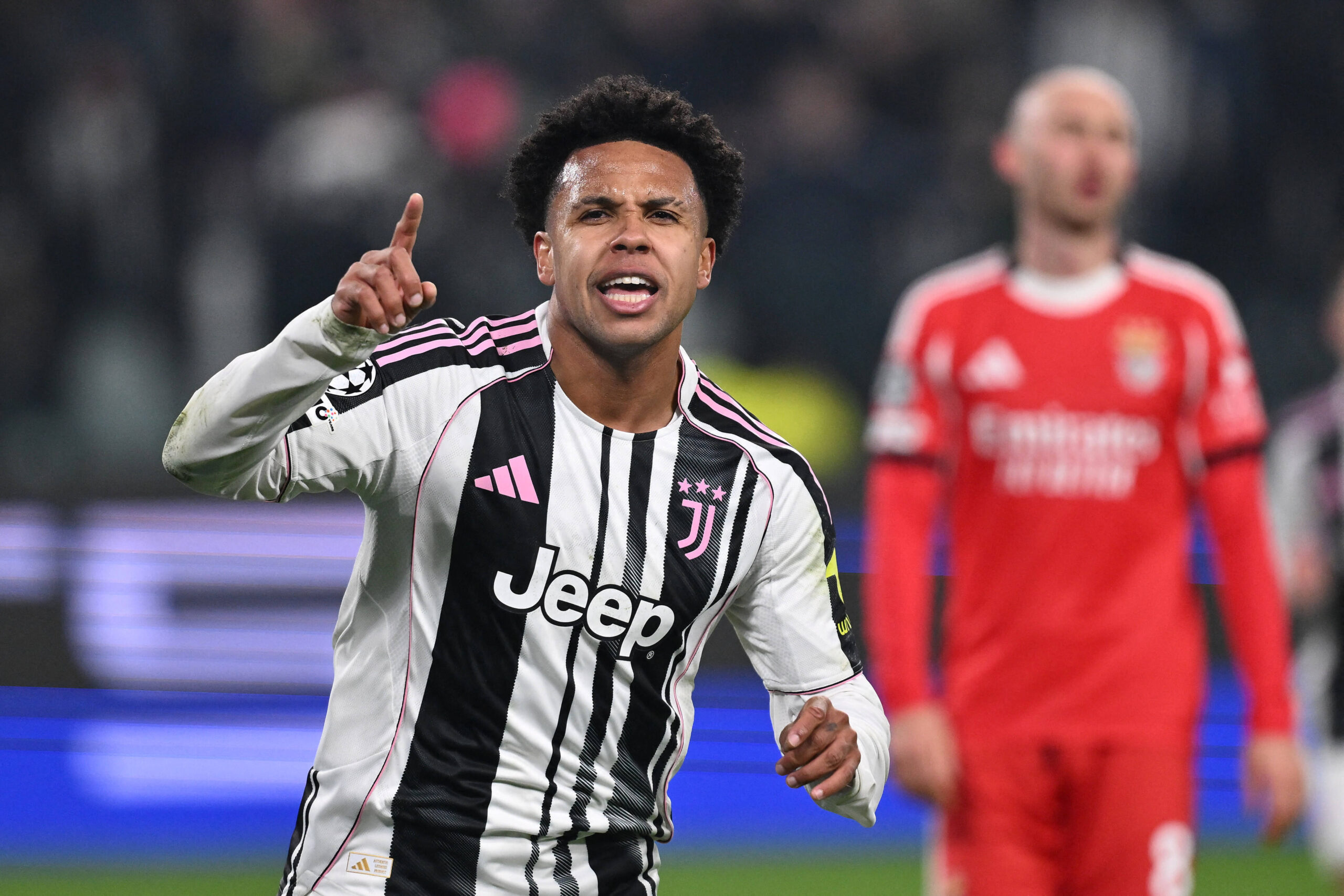 Mckennie e il flirt con Violetta Bert