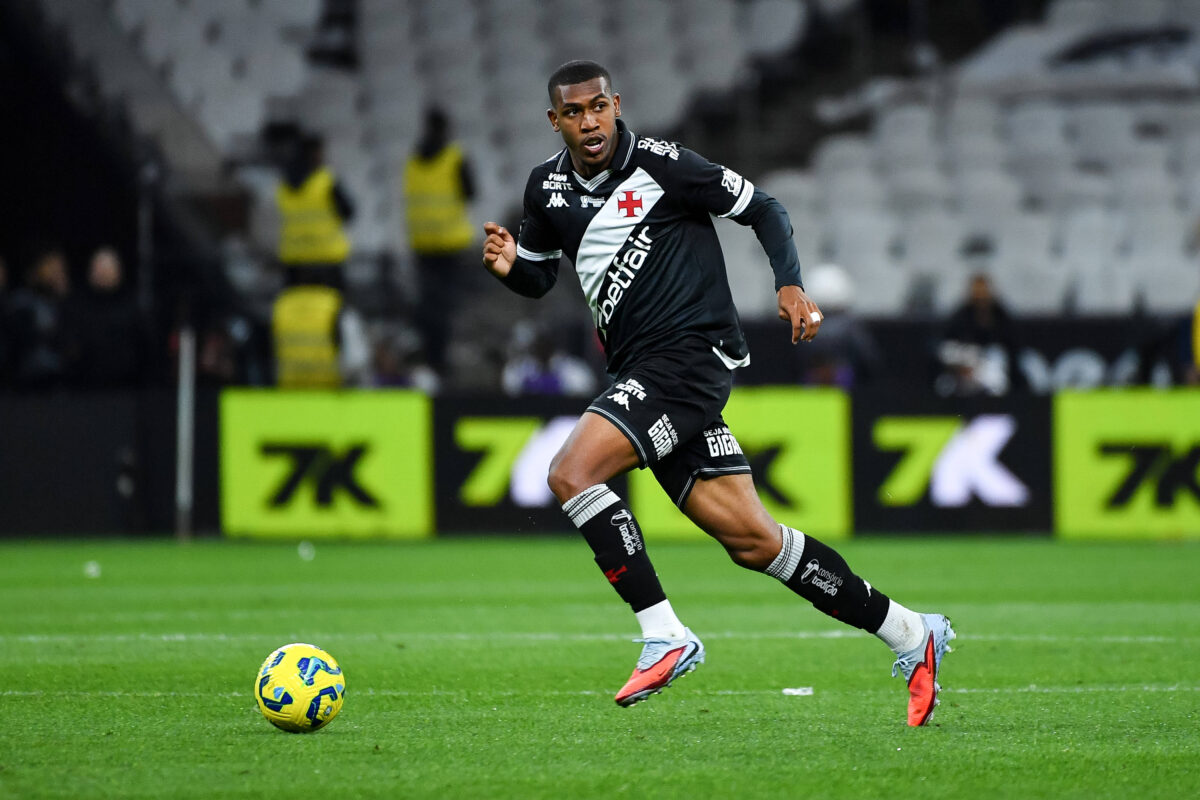 Corinthians x Vasco da Gama SaO PAULO, SP - 17.12.2025: CORINTHIANS X VASCO DA GAMA - Rayan from Vasco during the match between Corinthians x Vasco, the first game of the 2025 Copa do Brasil Final, this Wednesday (17), at Neo Quimica Arena, SP. (Photo: Roberto Casimiro Fotoarena) x2860259x PUBLICATIONxNOTxINxBRA RobertoxCasimiro