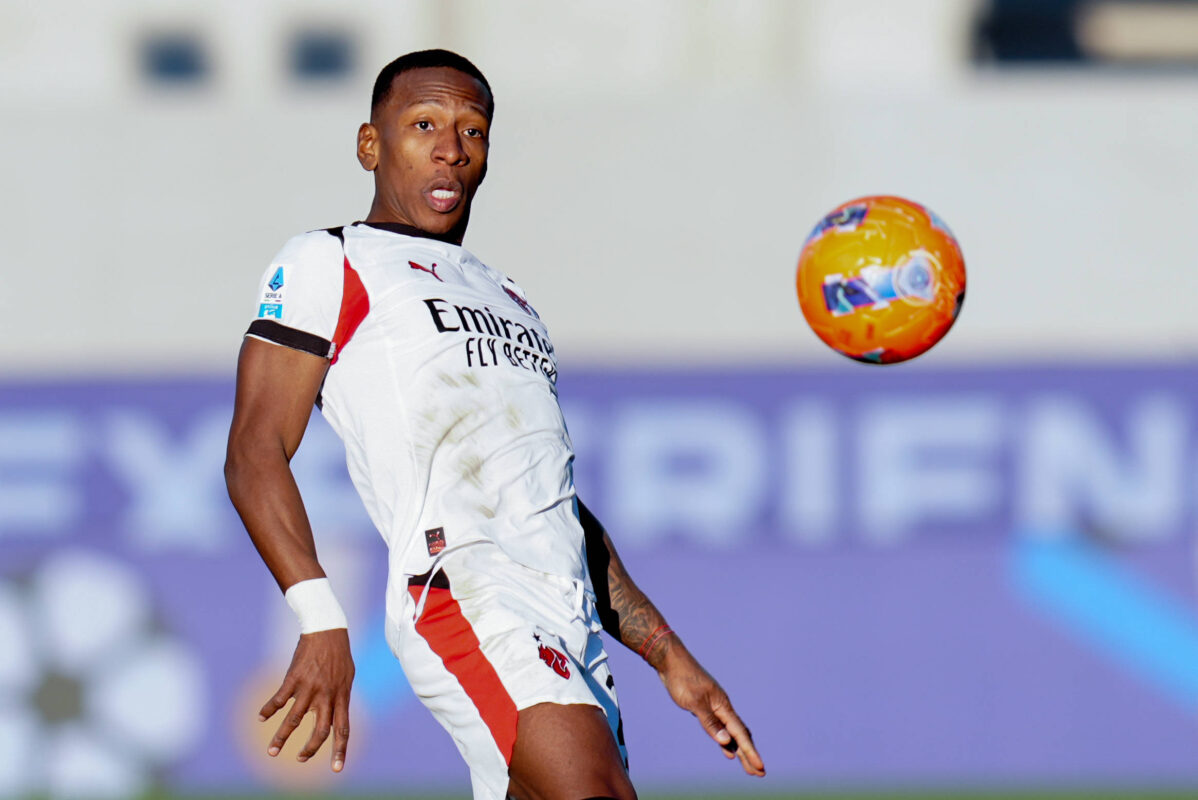 L'esterno sinistro del Milan Pervis Estupinan