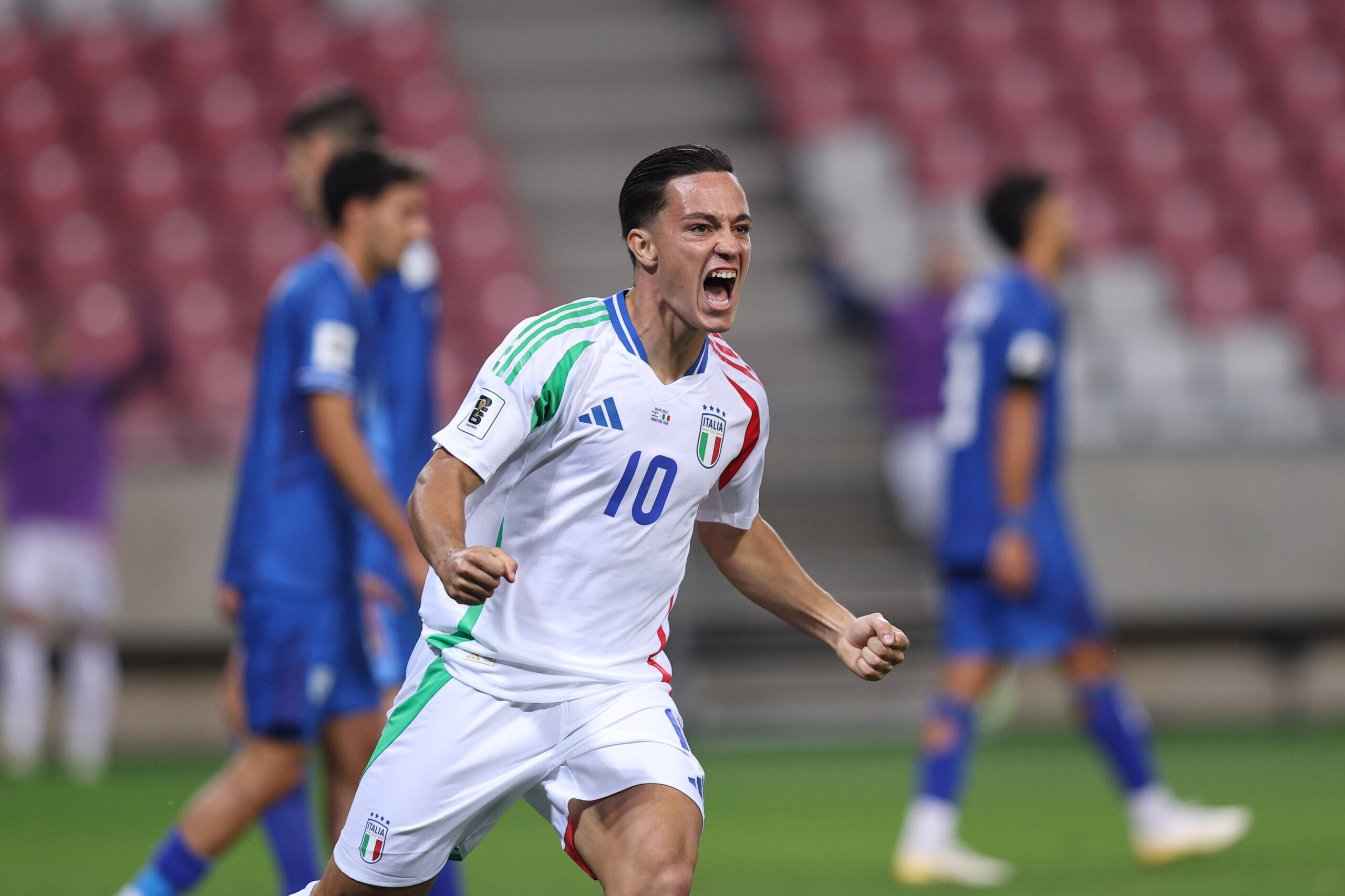 Jack Raspadori con la maglia dell'Italia