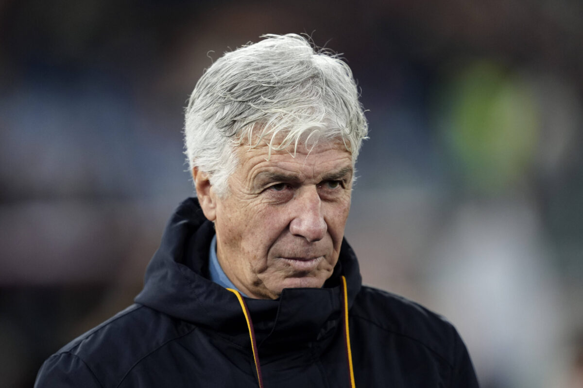 Gian Piero Gasperini con lo sguardo rabbuiato