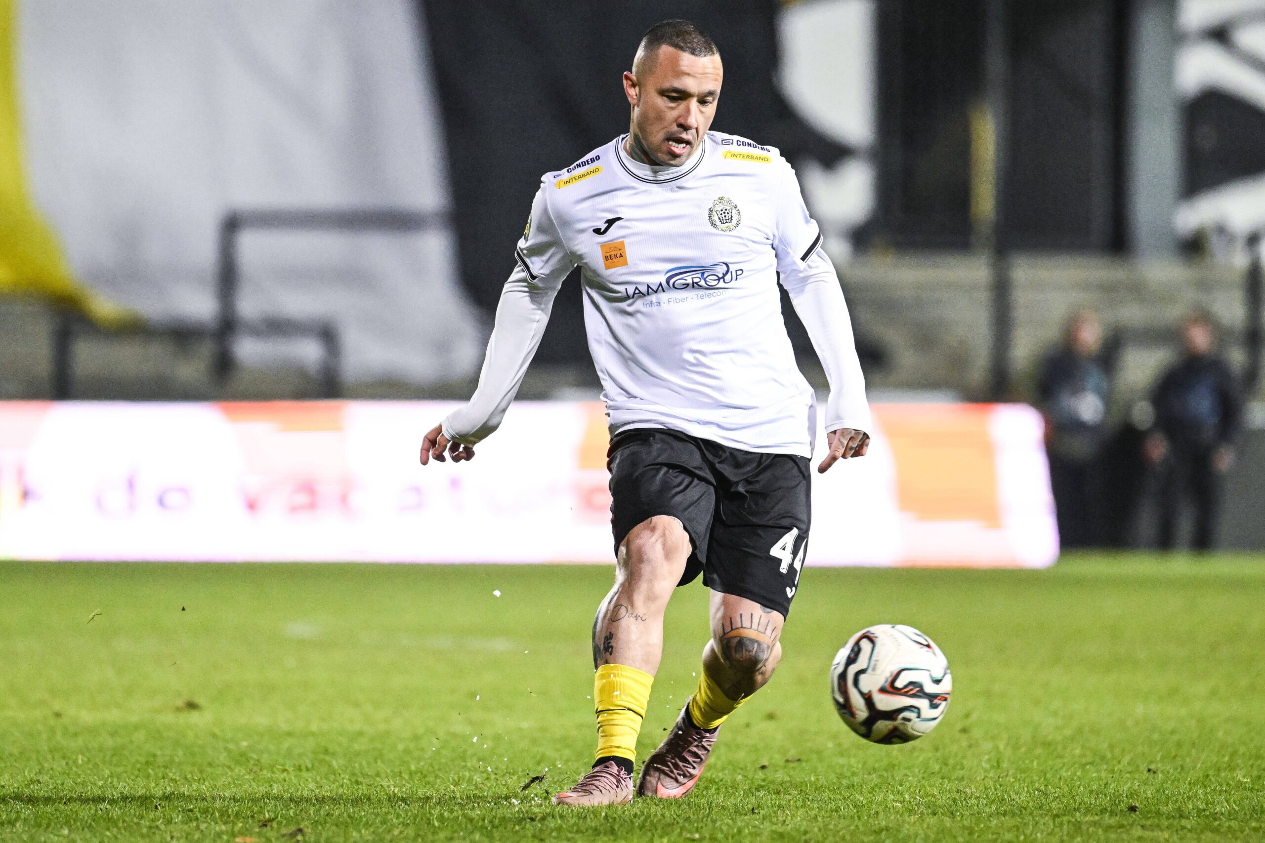 Nainggolan torna in campo a 37 anni