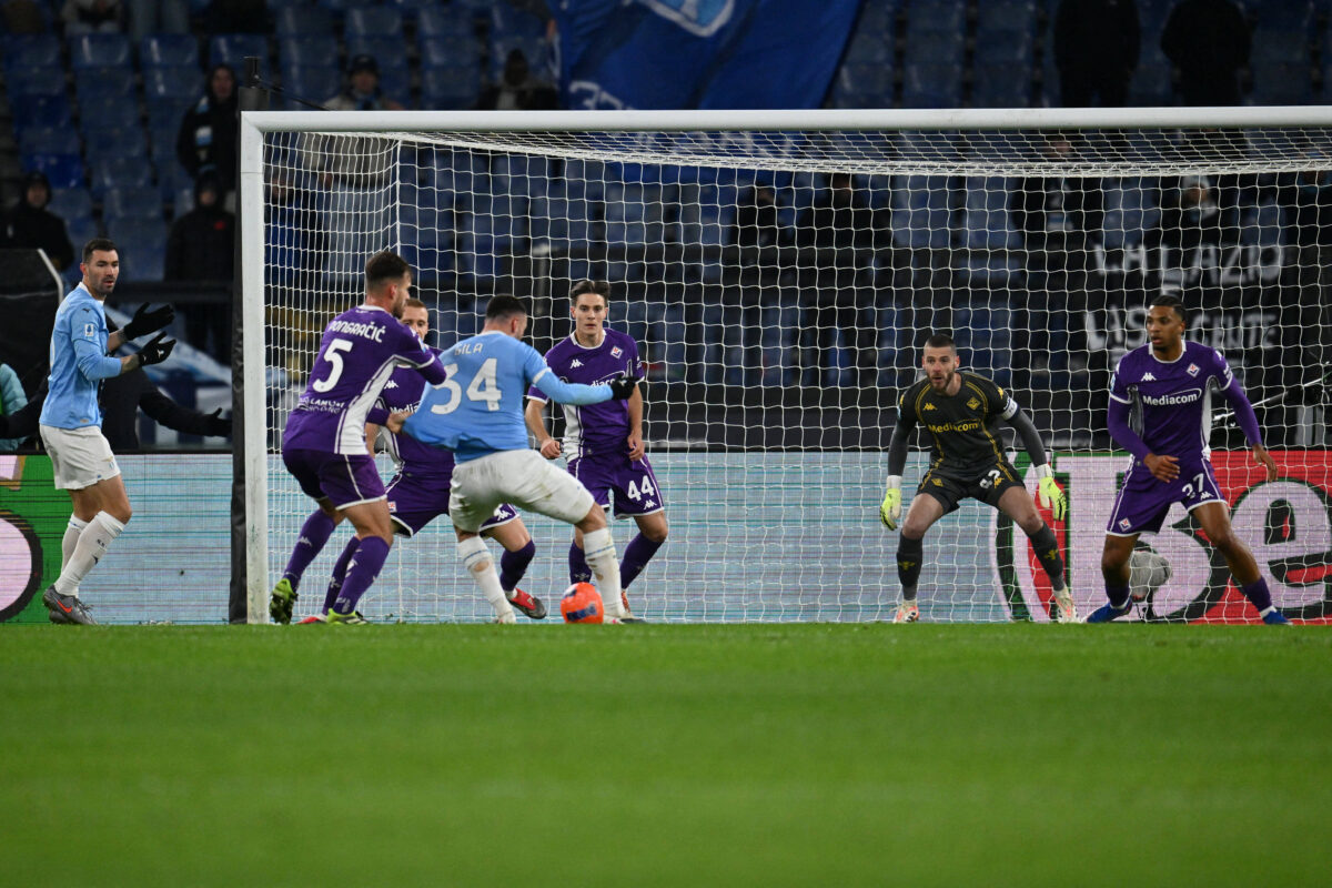 pongracic tira maglia a gila in Lazio Fiorentina