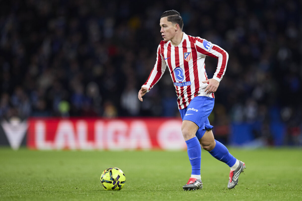 Raspadori con la maglia dell'Atletico ma il Napoli si fa sotto