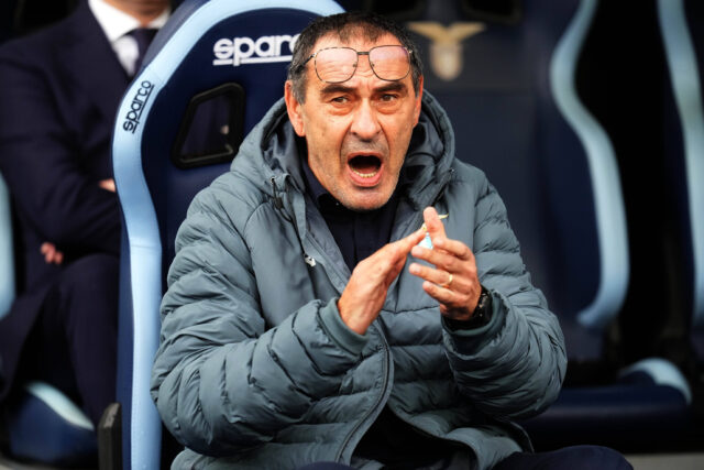 Sarri in panchina durante Lazio-Napoli