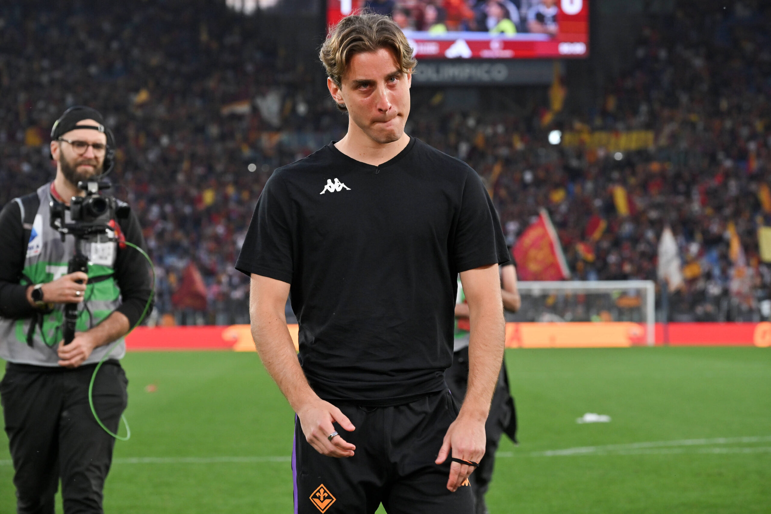 Bove e il saluto della Curva Sud