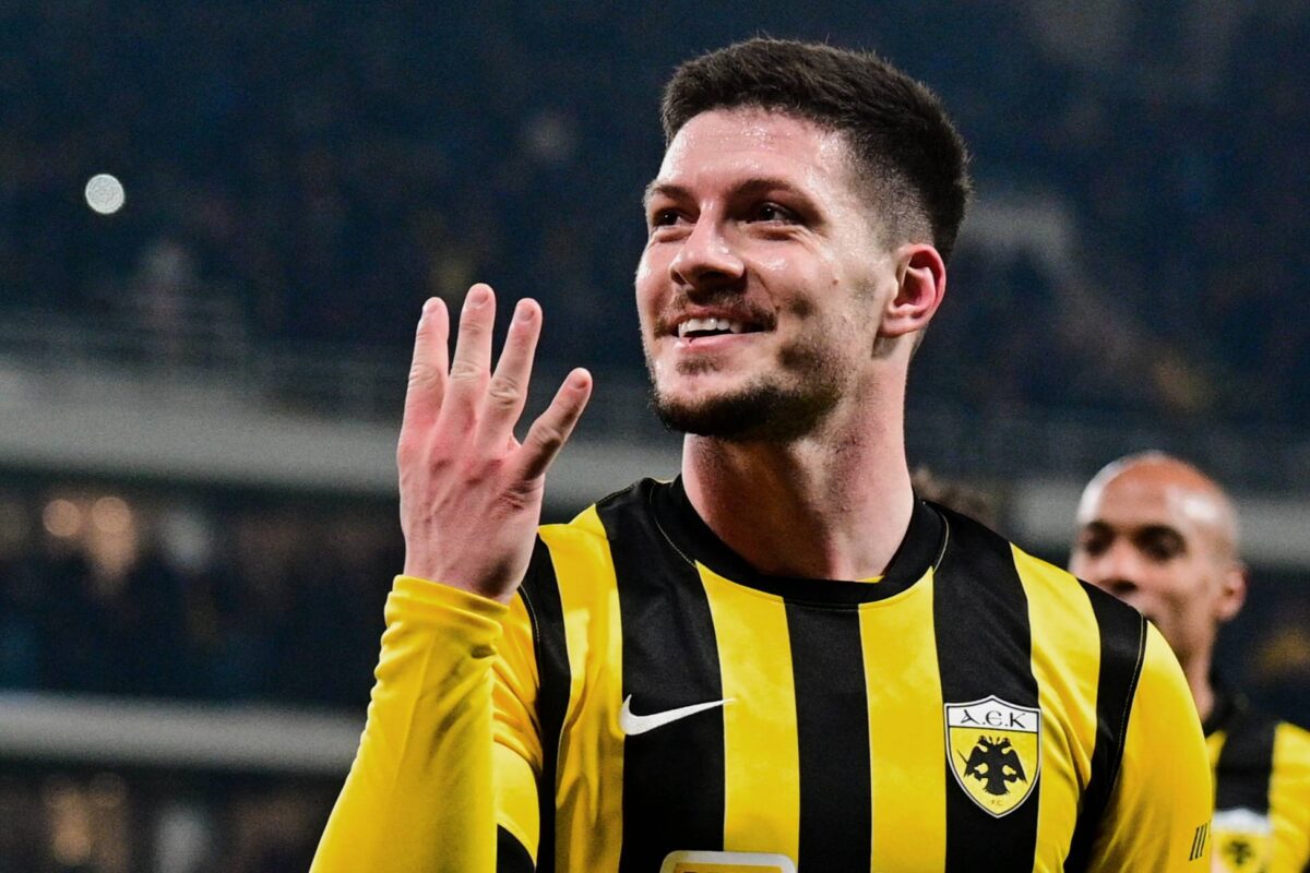 Poker per Jovic nel derby di Atene